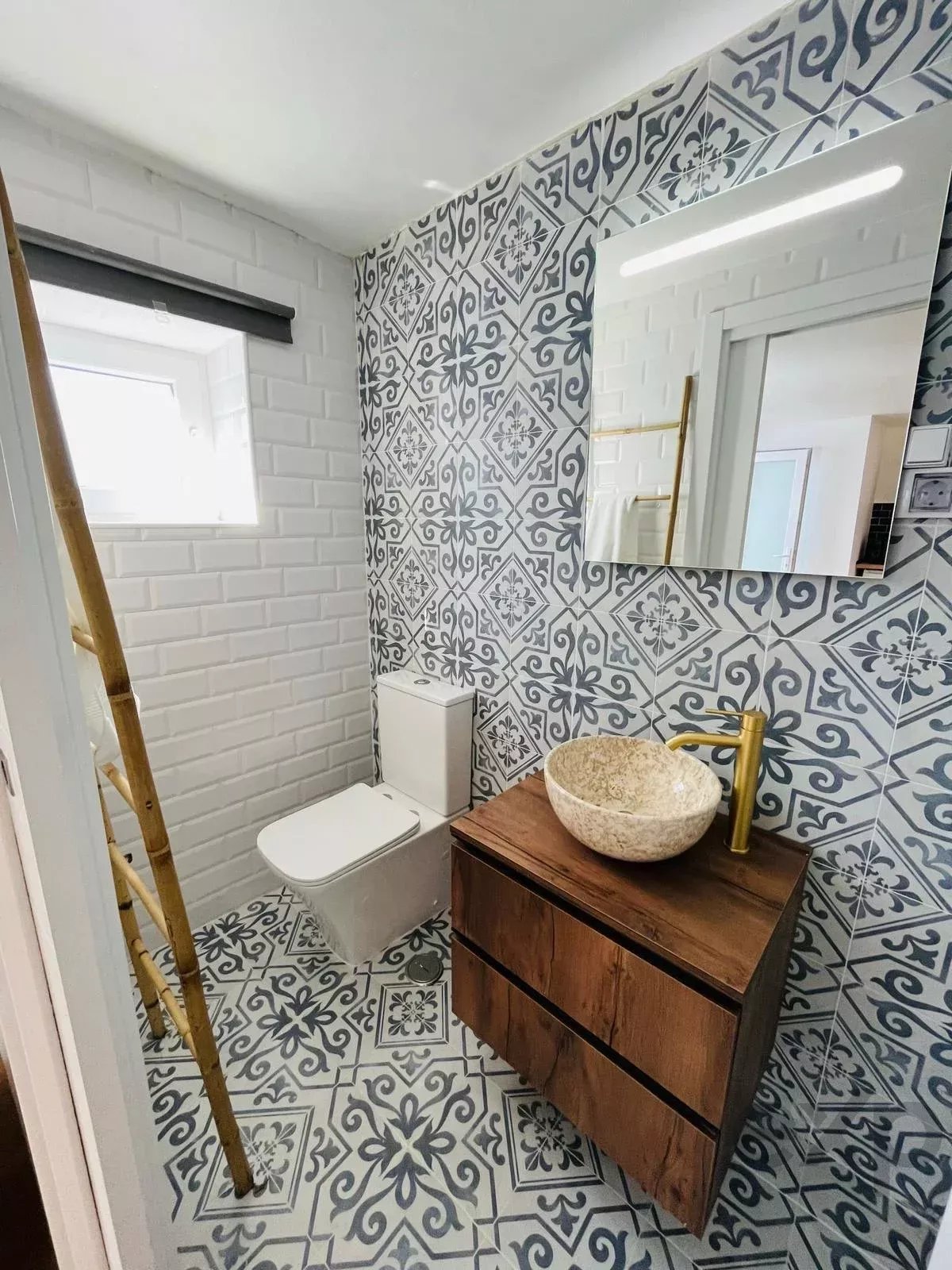 Charming 10-Room House in Costa da Caparica 2825-440 image 13