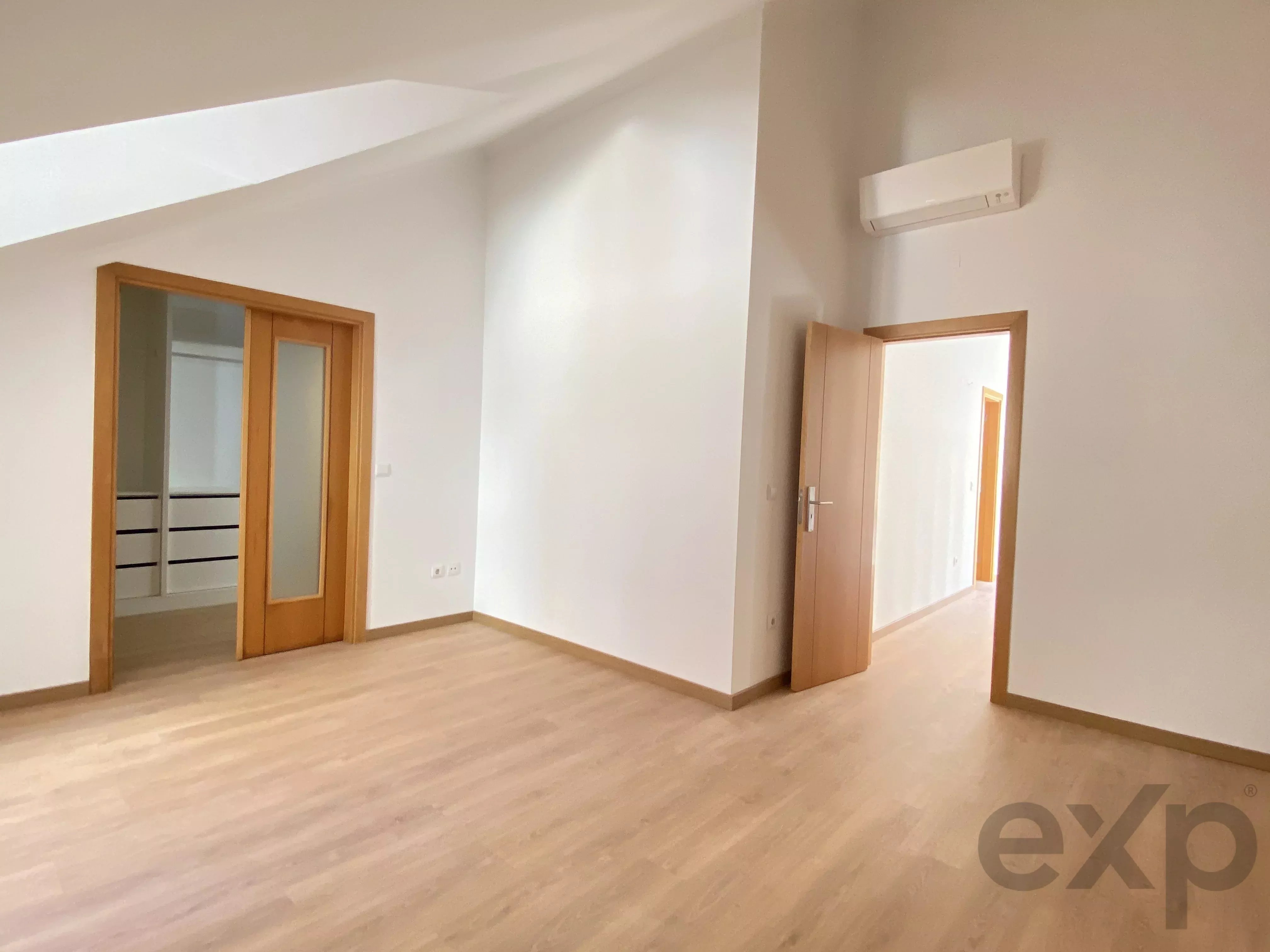 Renovated building - Quiet street in Bairro Alto, Lisbon 87014795 image 44