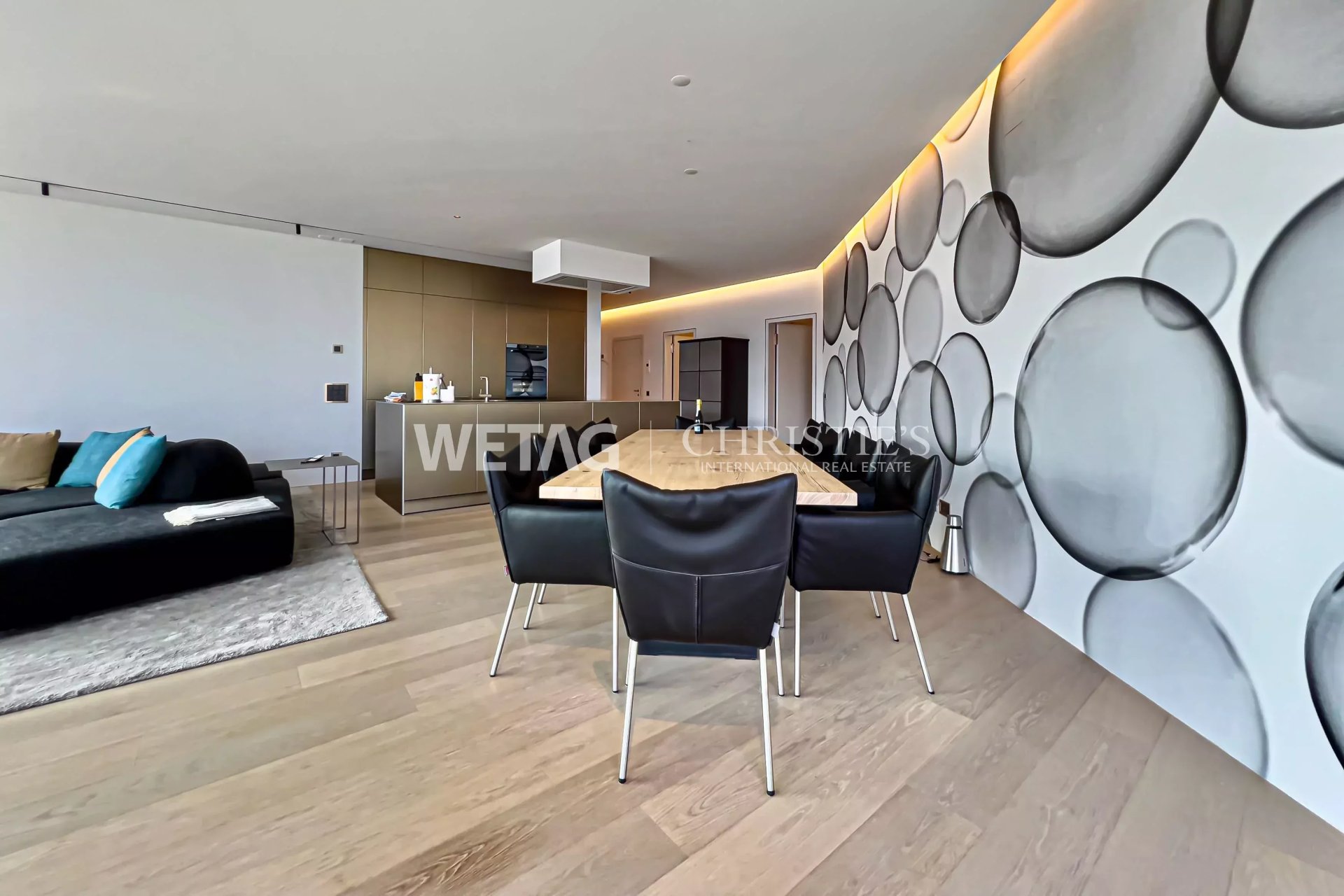 3 Bedroom Apartment/Flat's Image 8