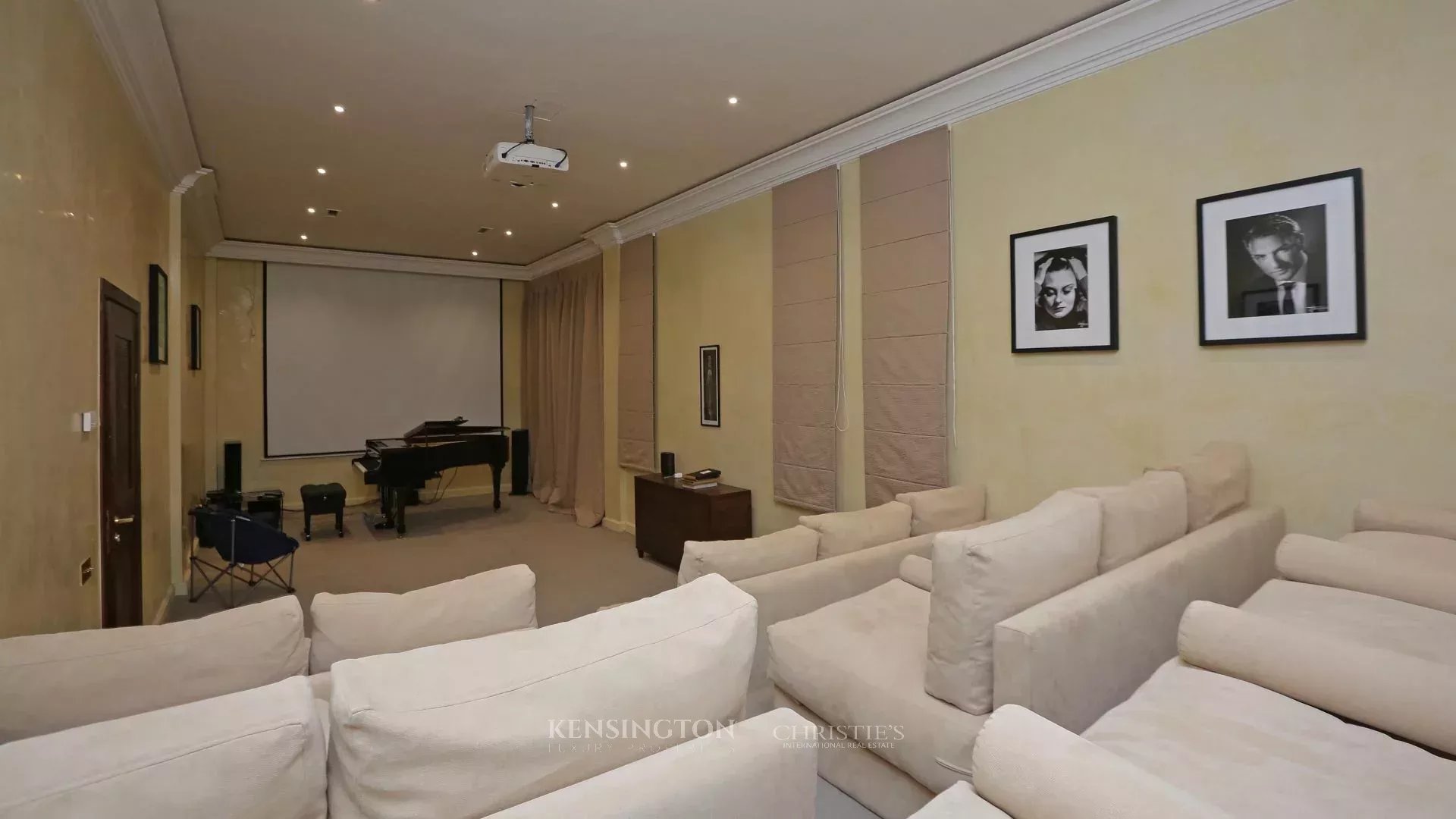 9 Bedroom Villa/Townhouse's Image 15