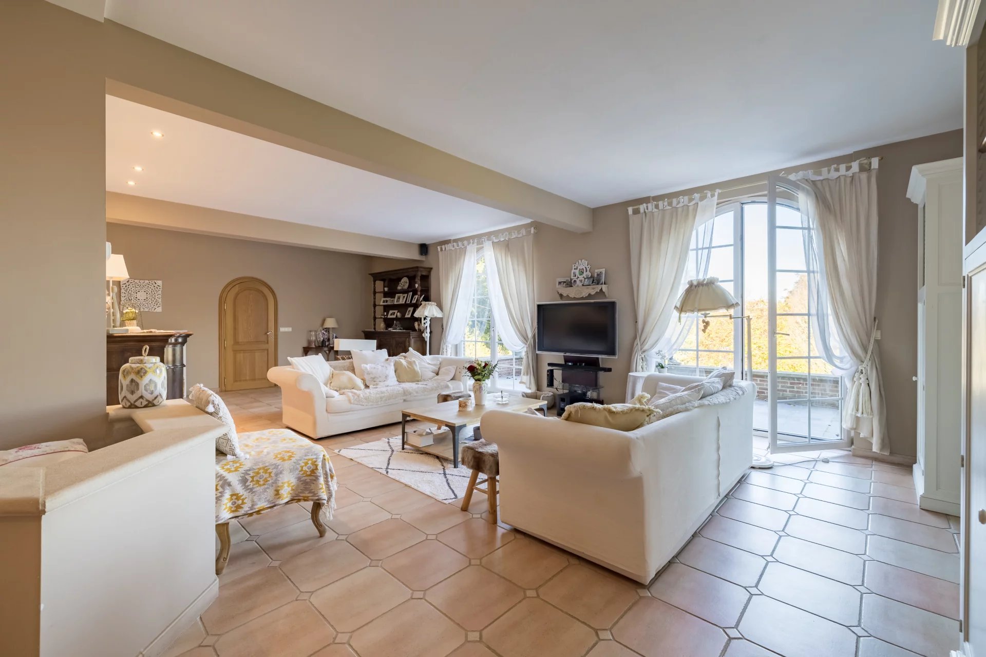 Chaumont-Gistoux - Magnificent family villa close to facilities