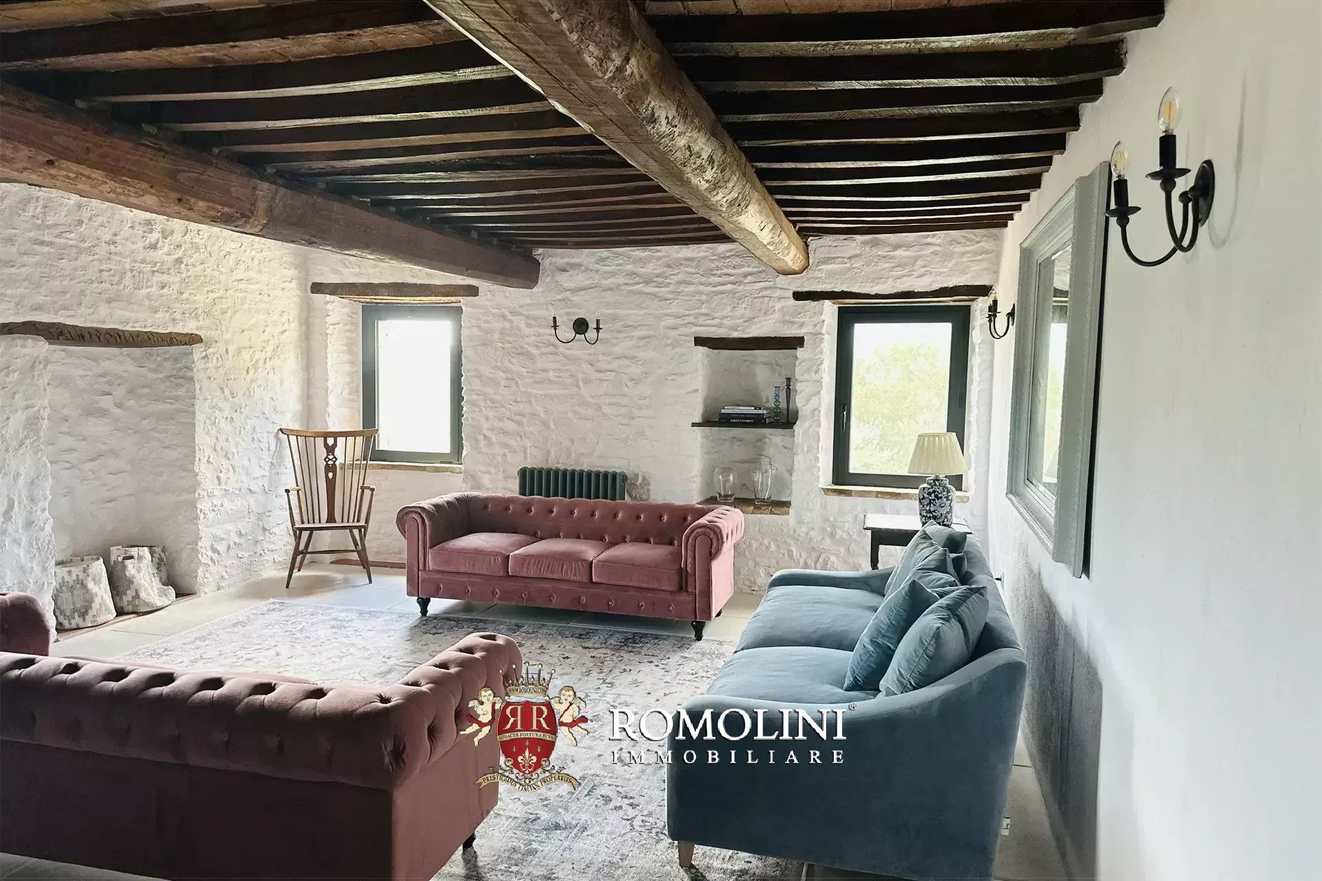 BORGO RISTRUTTURATO CON PISCINA IN VENDITA A UMBERTIDE