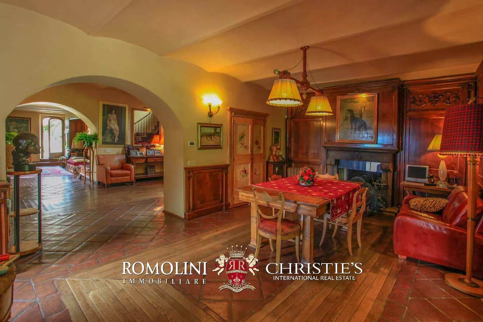 4 Bedroom Villa/Townhouse's Image 12