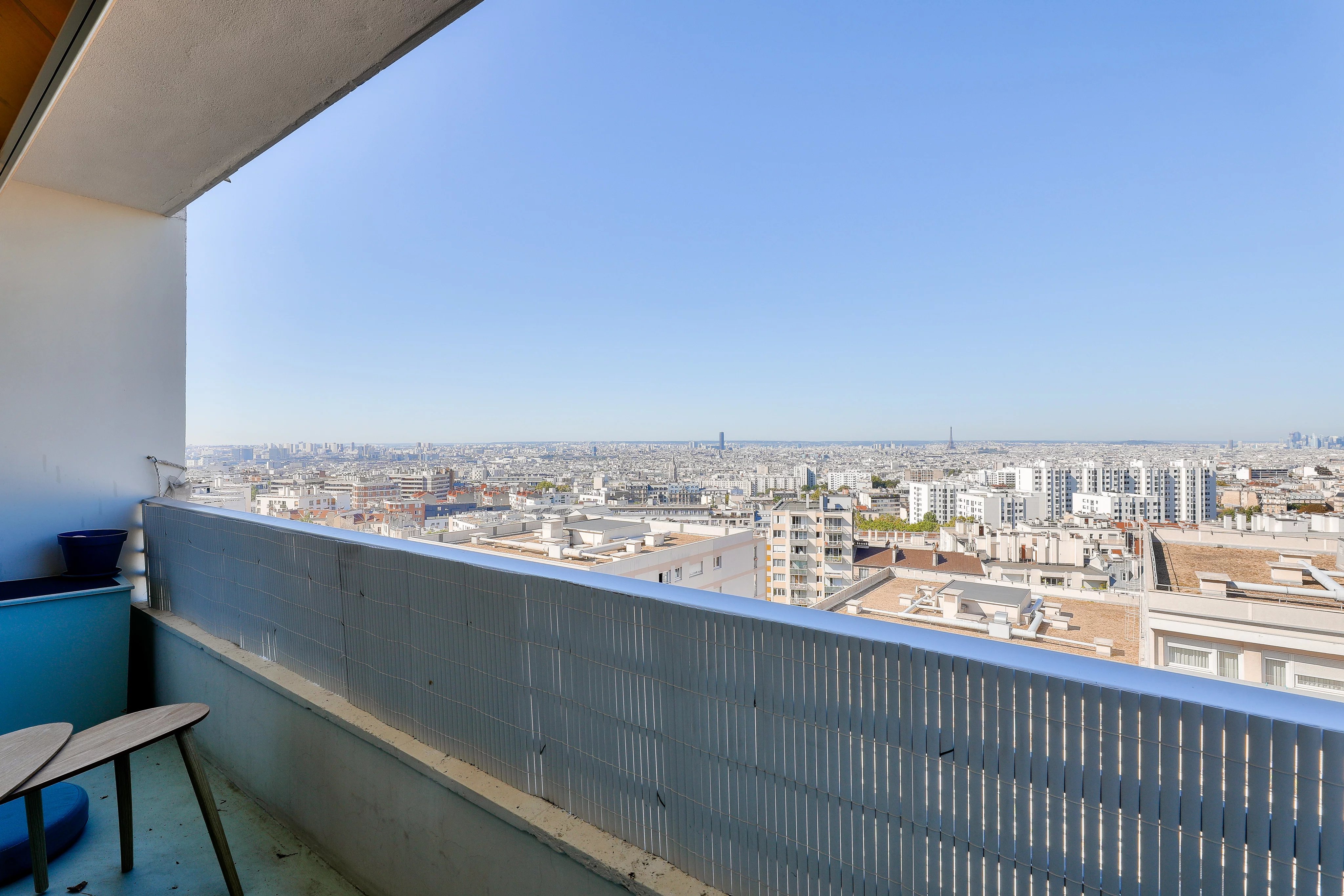 PARIS XXe - RUE PELLEPORT
