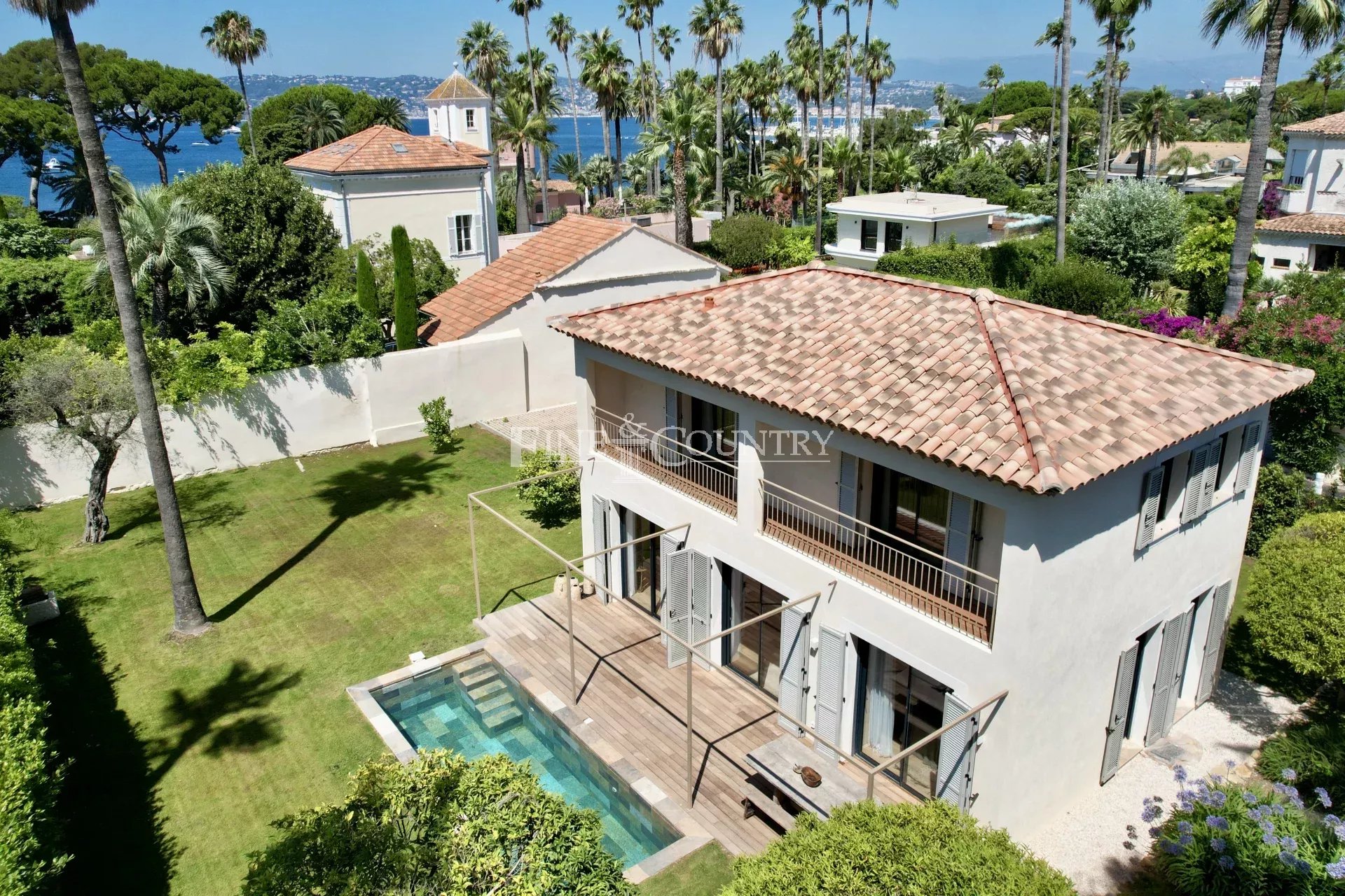 Villa For Sale Cap d'Antibes Accommodation in Cannes