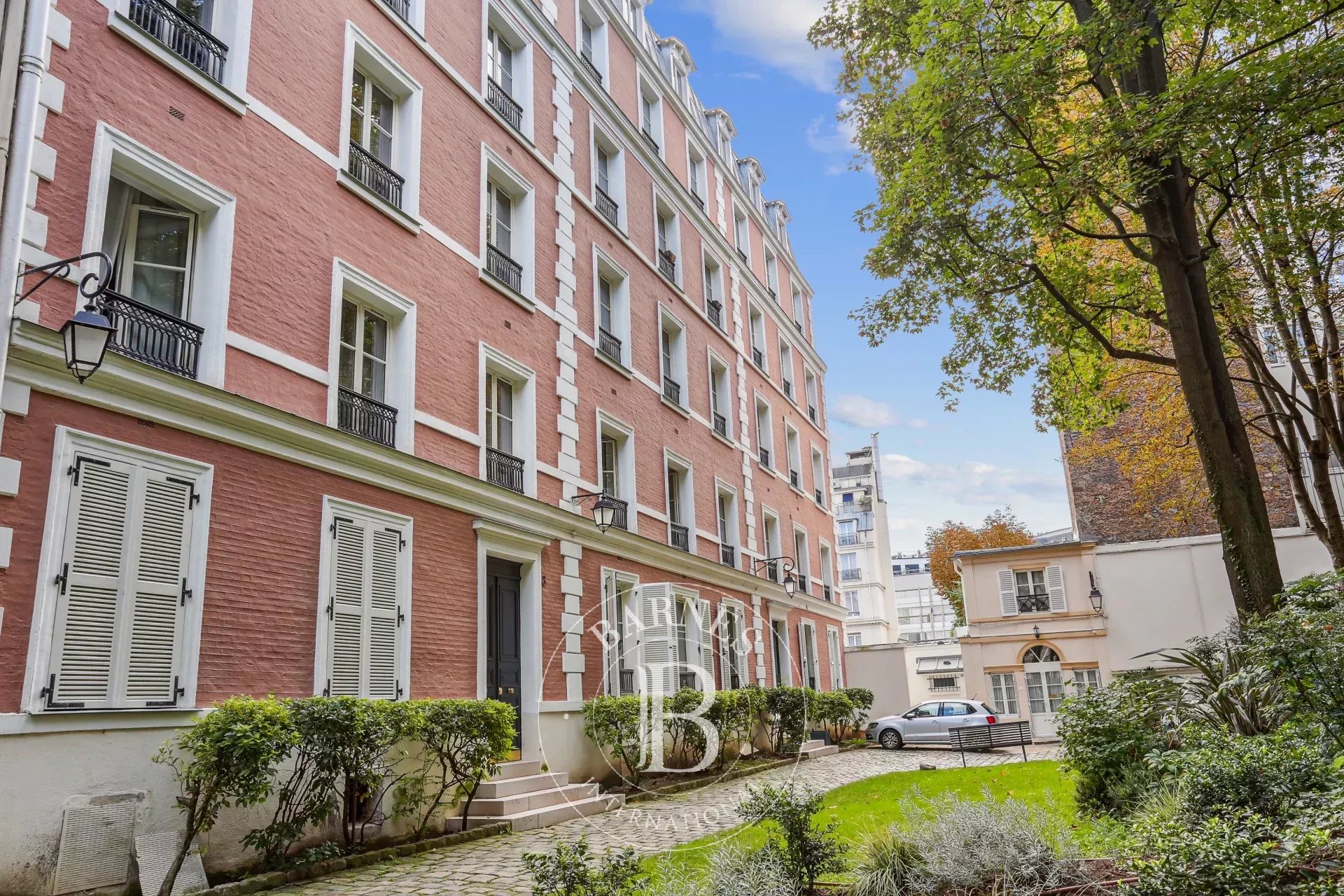 Paris  - Apartment 2 Bedrooms - picture 12