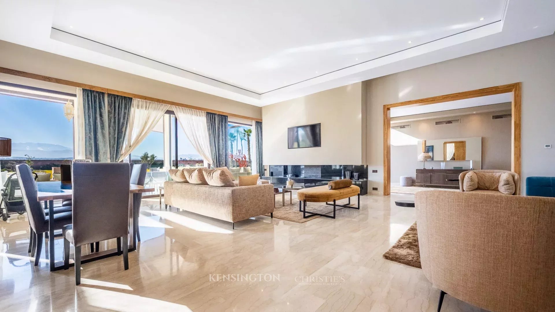 5 Bedroom Villa/Townhouse's Image 8