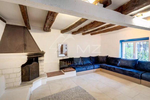 Sainte-Maxime property near the beach — photo 4