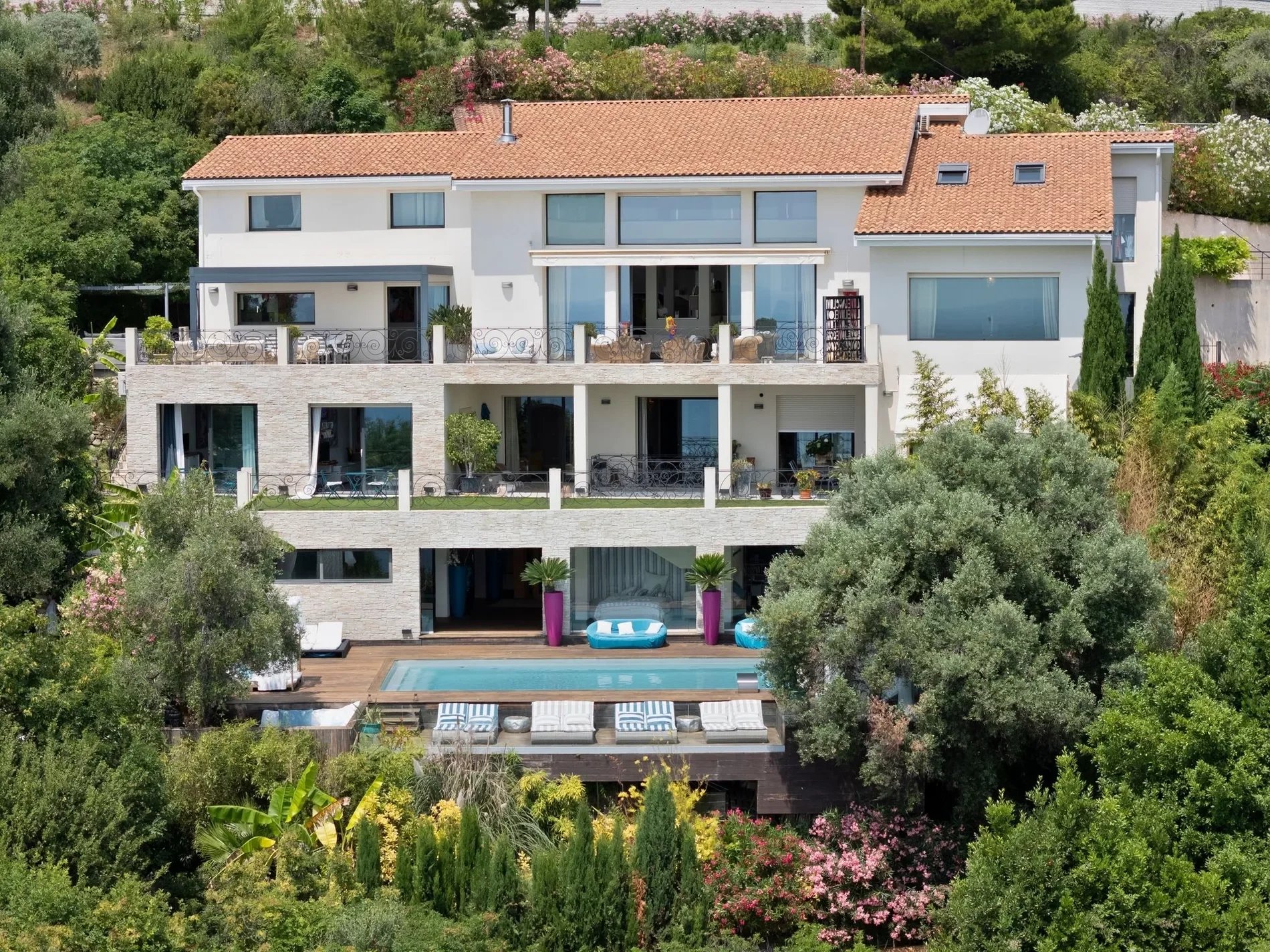 Agence immobilière de MUA REAL ESTATE