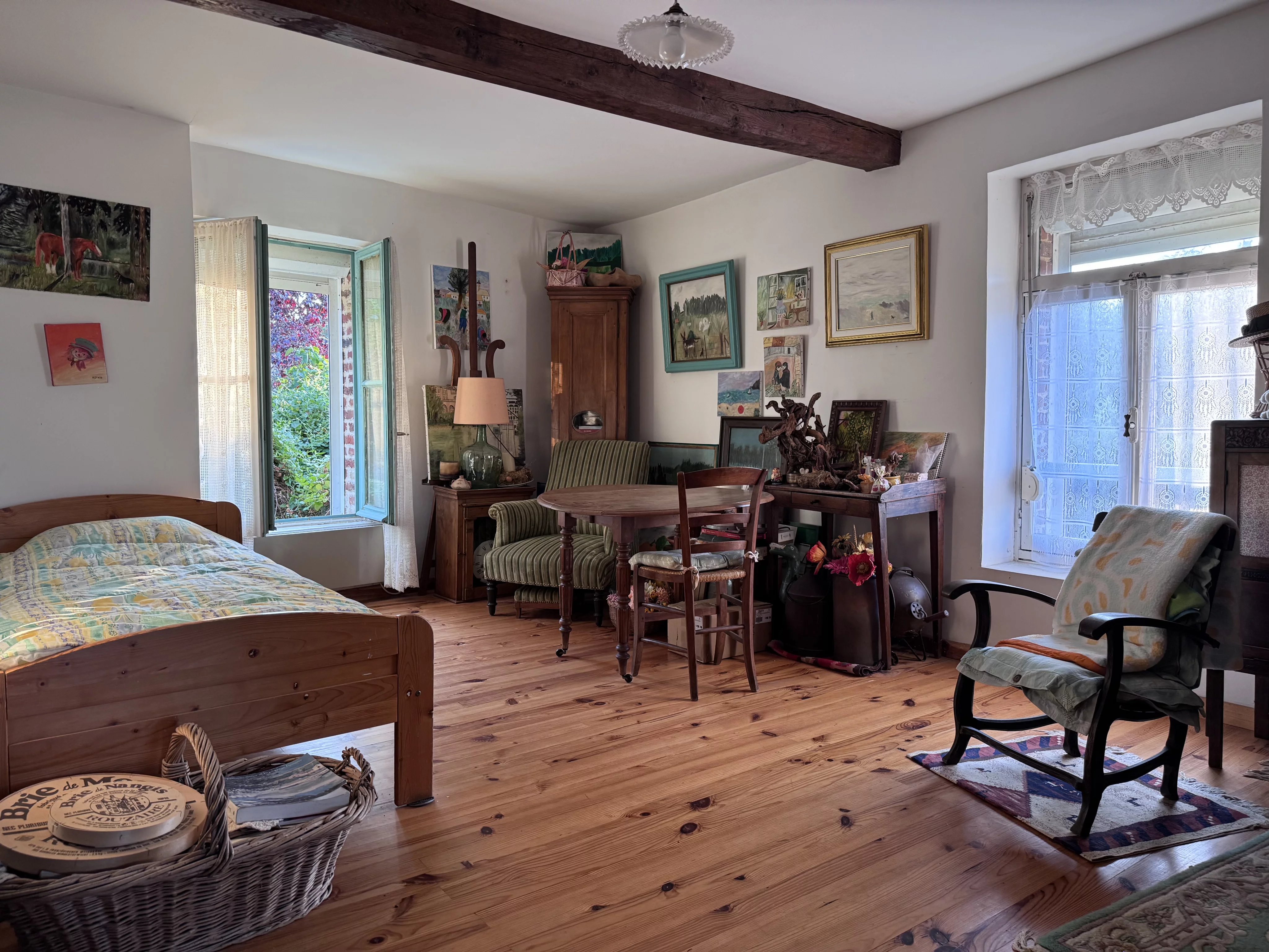 EXCLUSIVITÉ – MAISON DE PAYS SUR MAGNIFIQUE JARDIN DE 1 600 M² – 3 CHAMBRES — photo 7