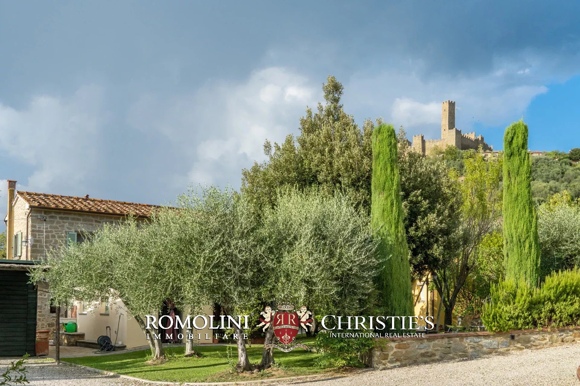 3 Bedroom Villa/Townhouse's Image 21