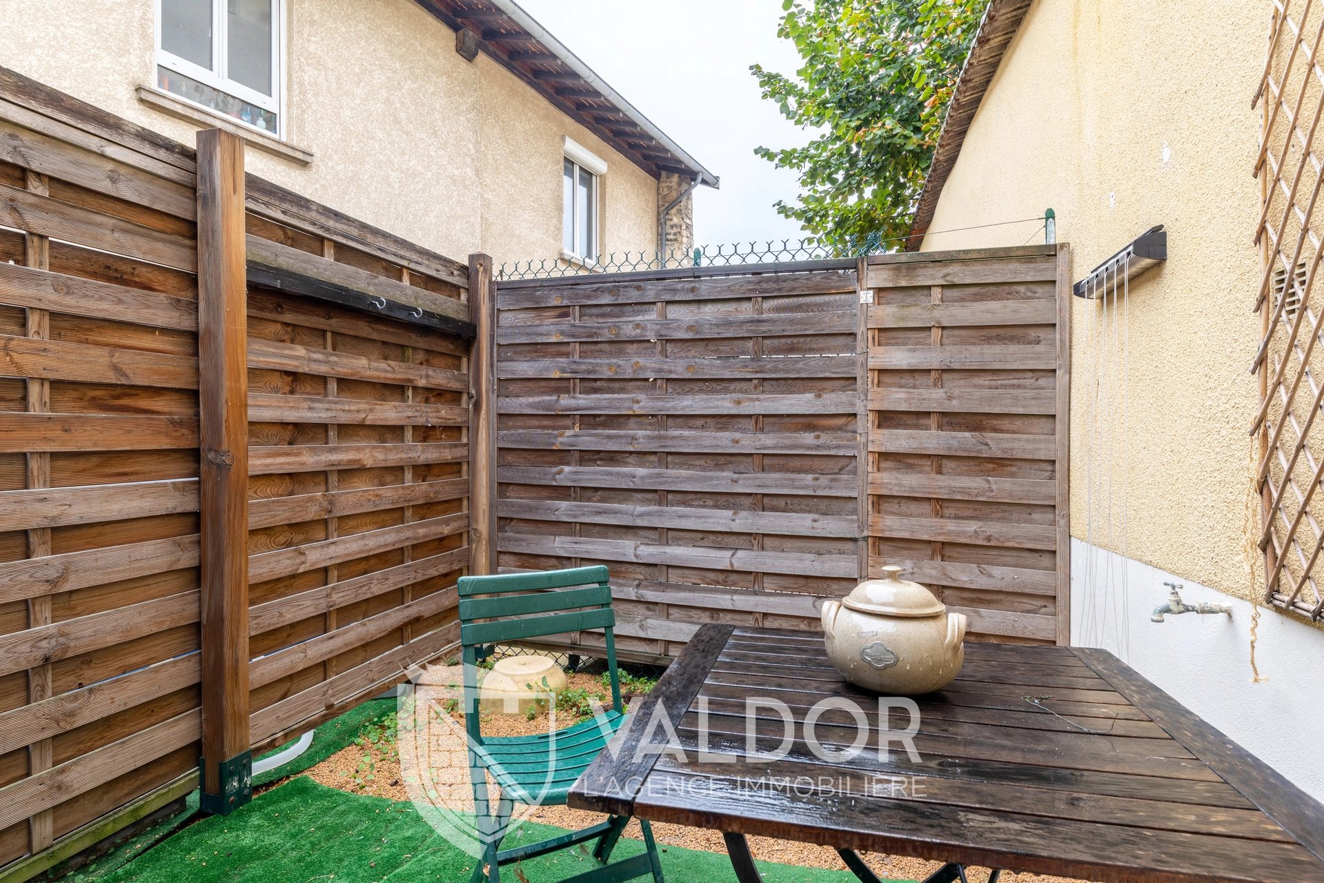 Maison de village 100m² avec cours et garage