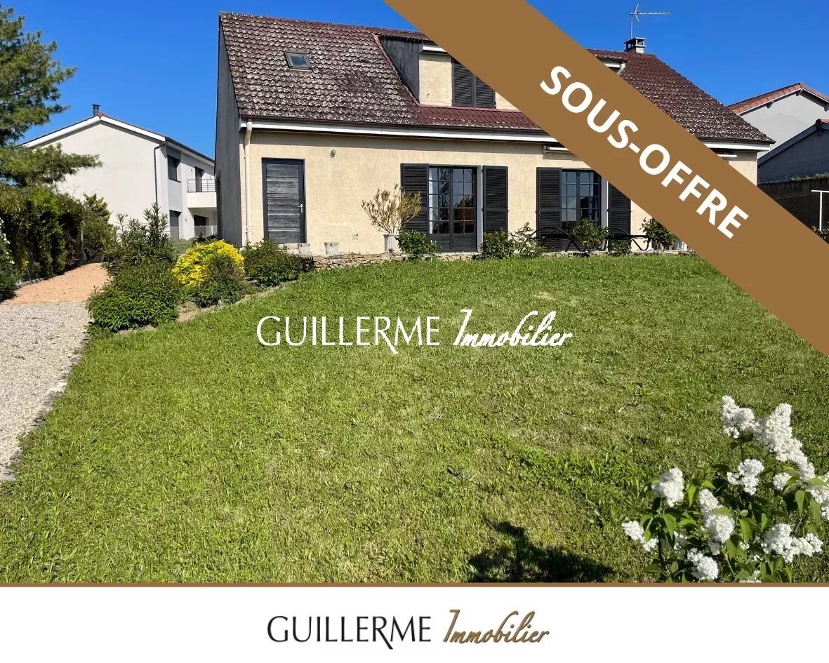 A VENDRE Maison style île de France sur beau terrain de 1400m²