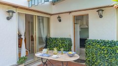 Beautiful High-End Apartment Scandinavian Style Cannes — photo 2 of 3