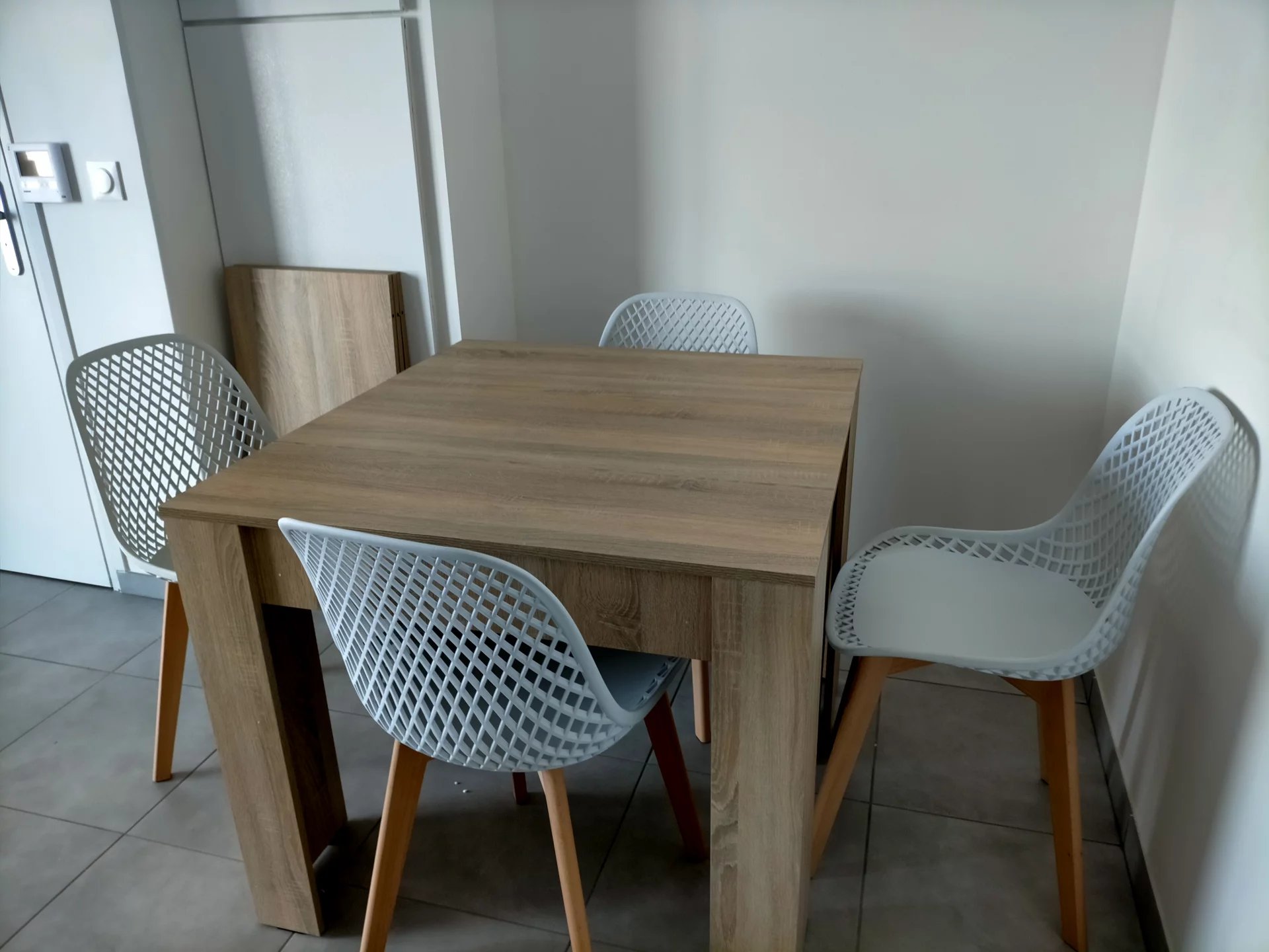 82356001 Location Lyon 7ème