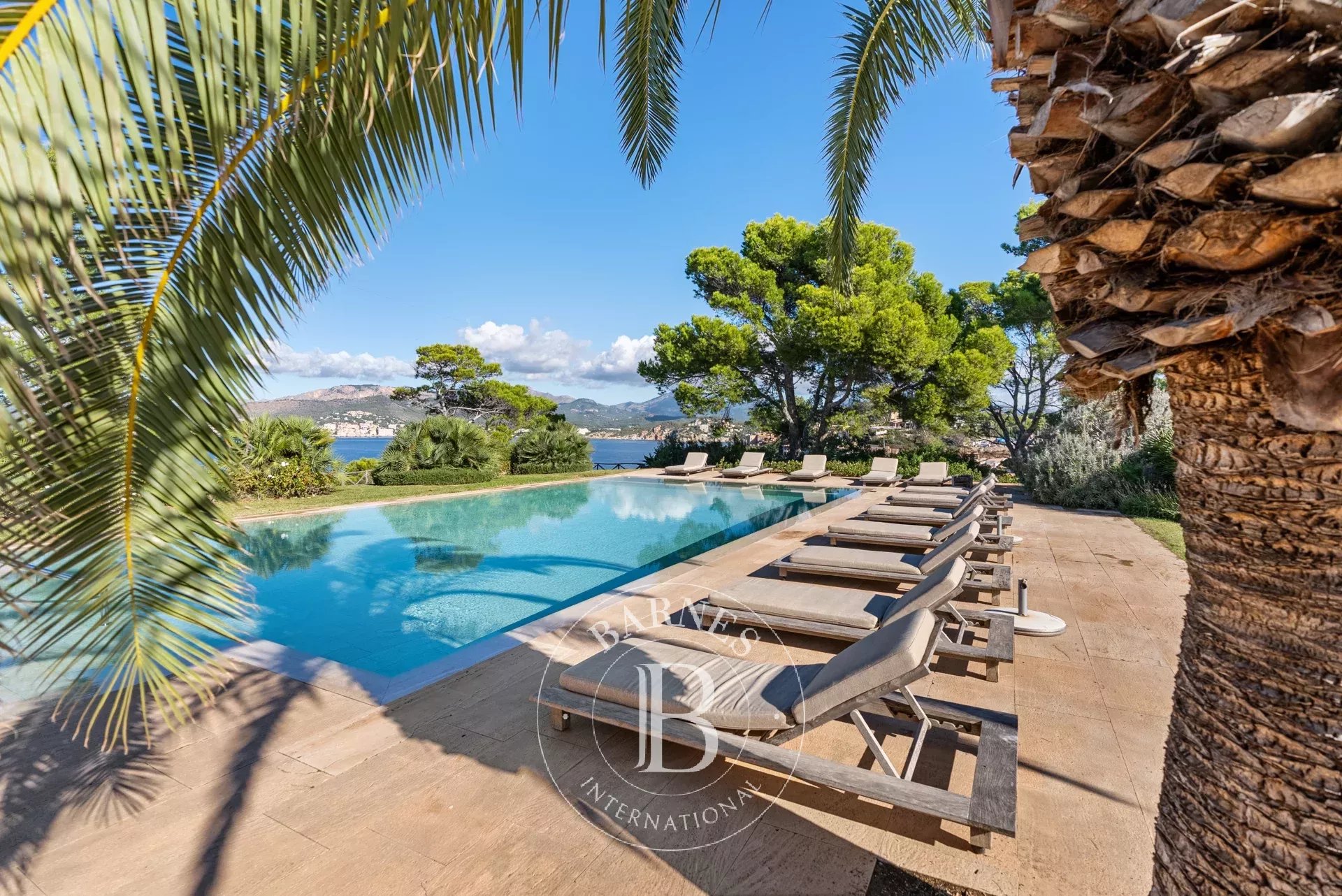 Contemporary Luxury Villa in Santa Ponsa with Historic Charm