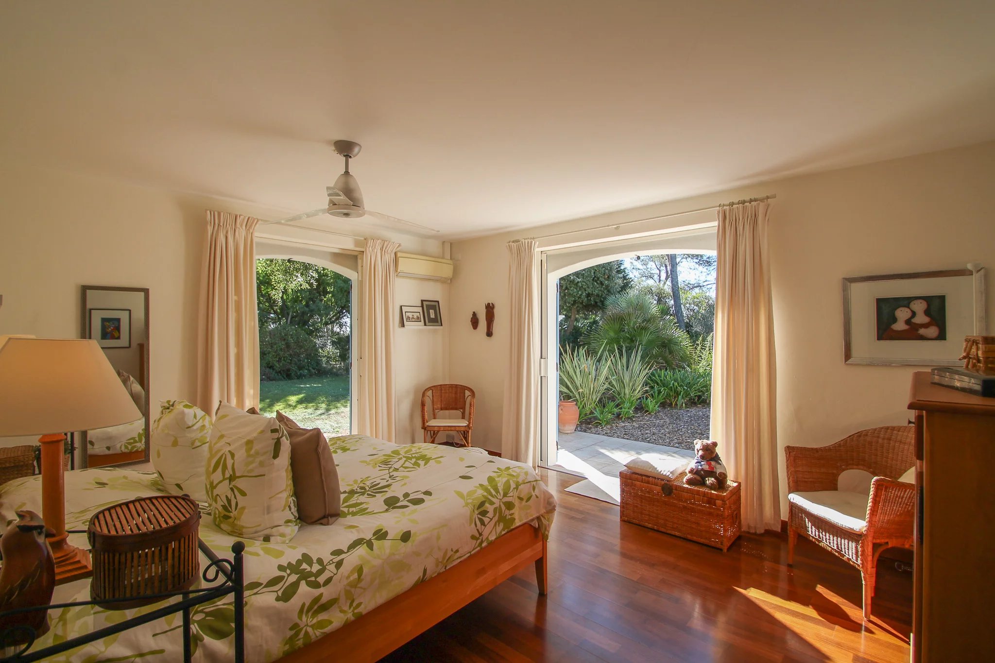 Villa d'Exception et Élégance au pied de l'Estérel