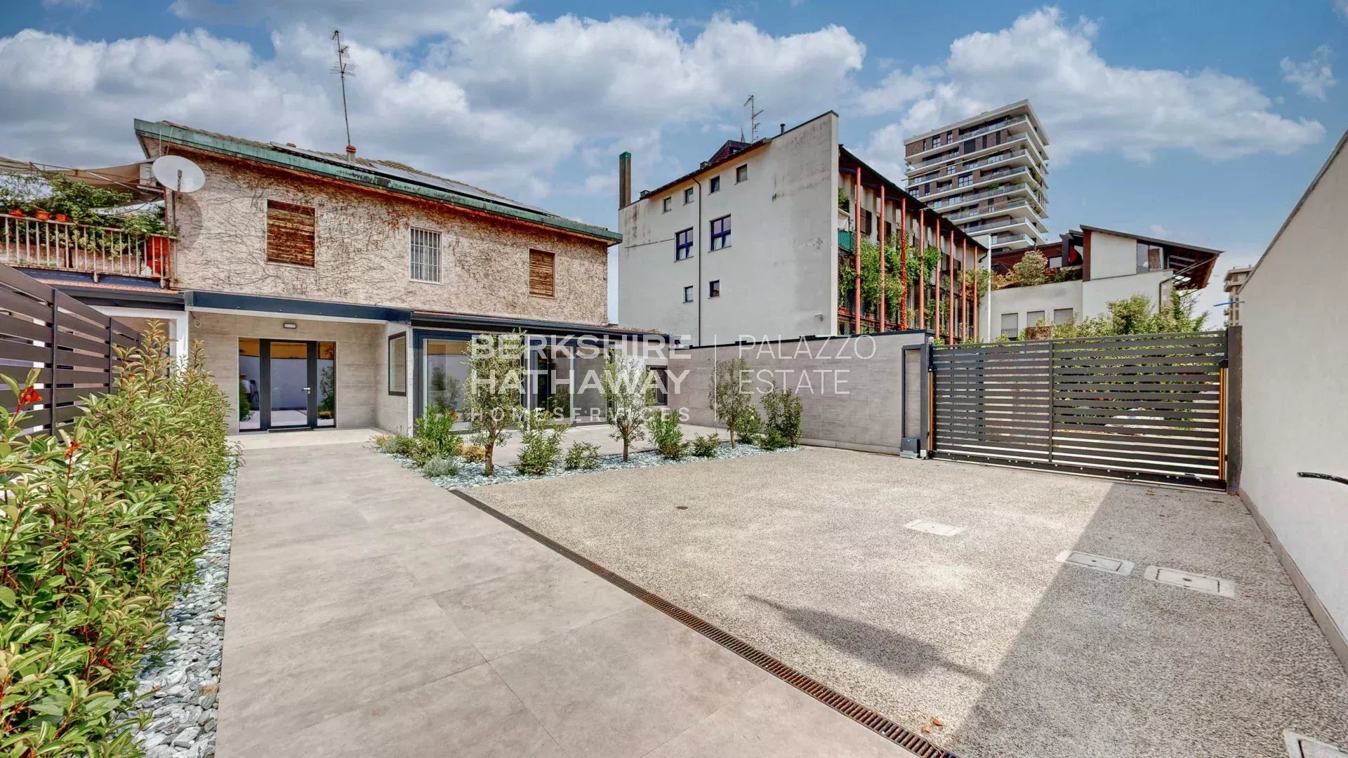 Apartment in Milano - view 1