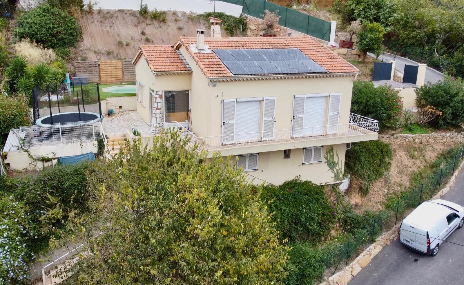 Nice - Sainte Marguerite – Élégante maison moderne avec piscine et production solaire – Nice Ouest — photo 12