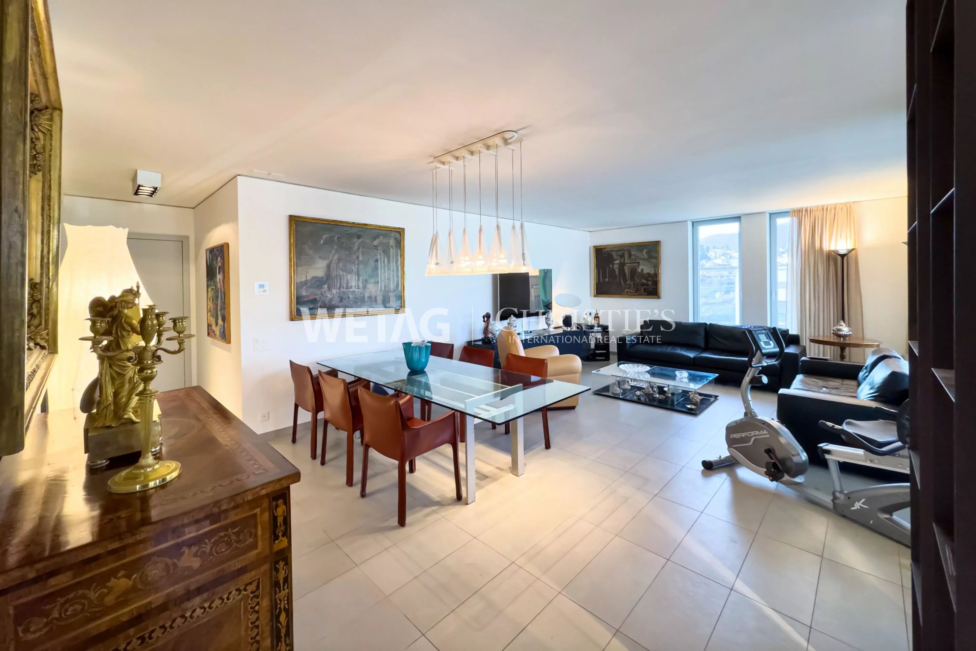 3 Bedroom Apartment/Flat's Image 4