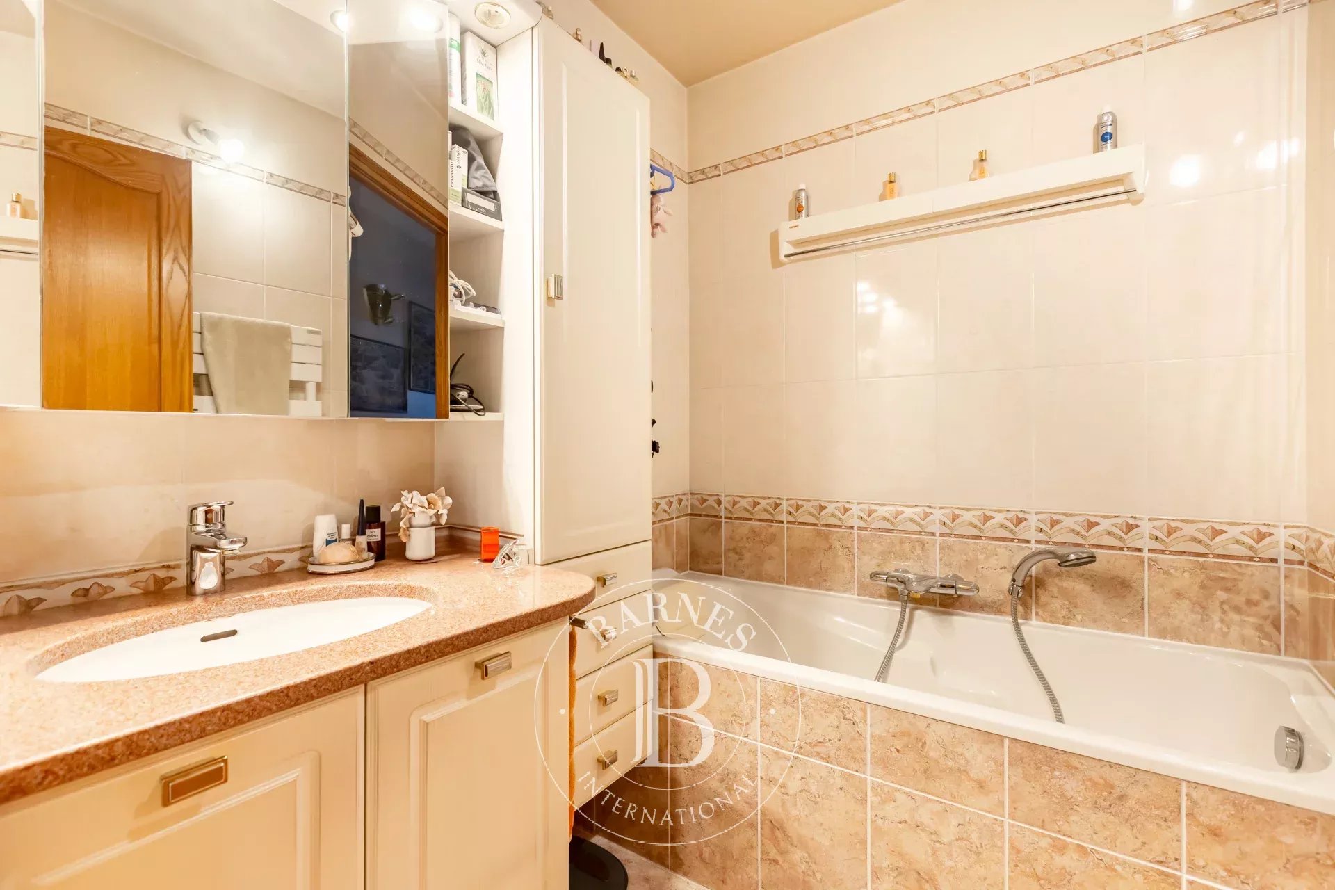 Daire Paris 16ème - picture 10