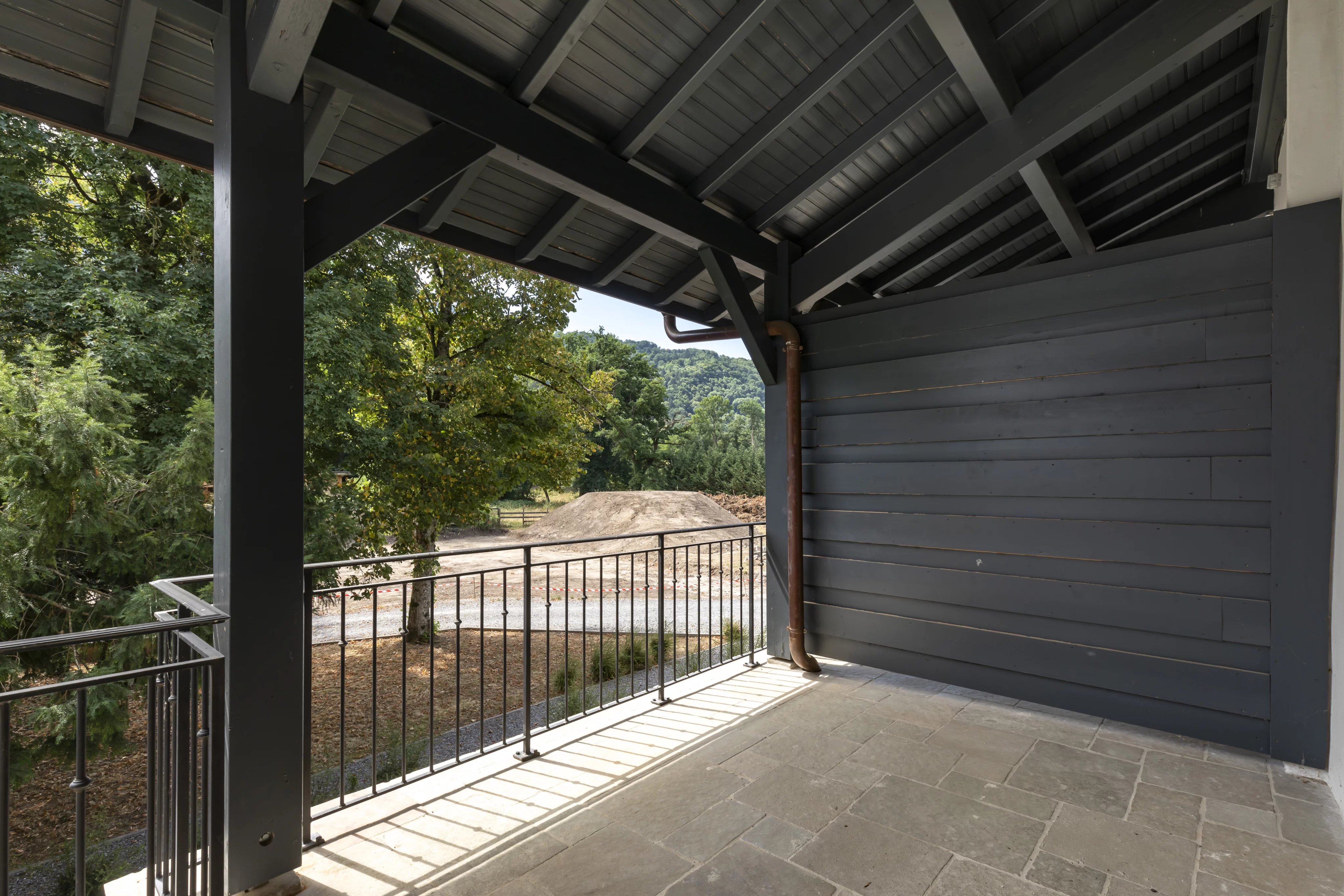 Appartement Duplex d’Exception dans Château Rénové