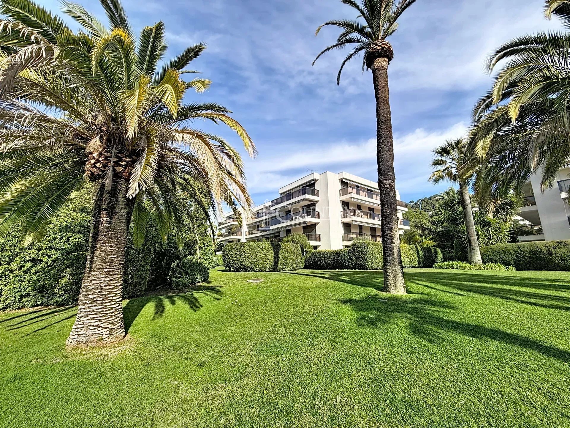 Photo of Apartment for sale in Cannes with pool and tennis