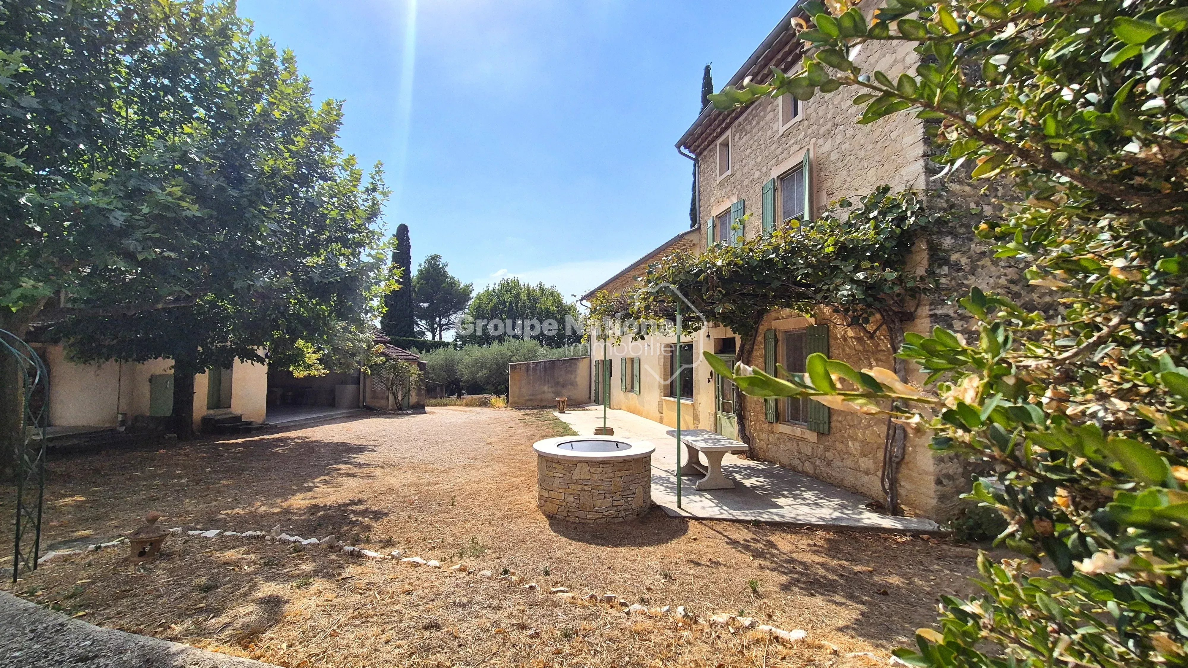 Agence immobilière de 