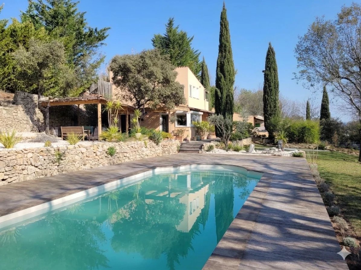 COTIGNAC – 4-BEDROOM VILLA IN ABSOLUTE TRANQUILITY WITH POOL AND GARAGE