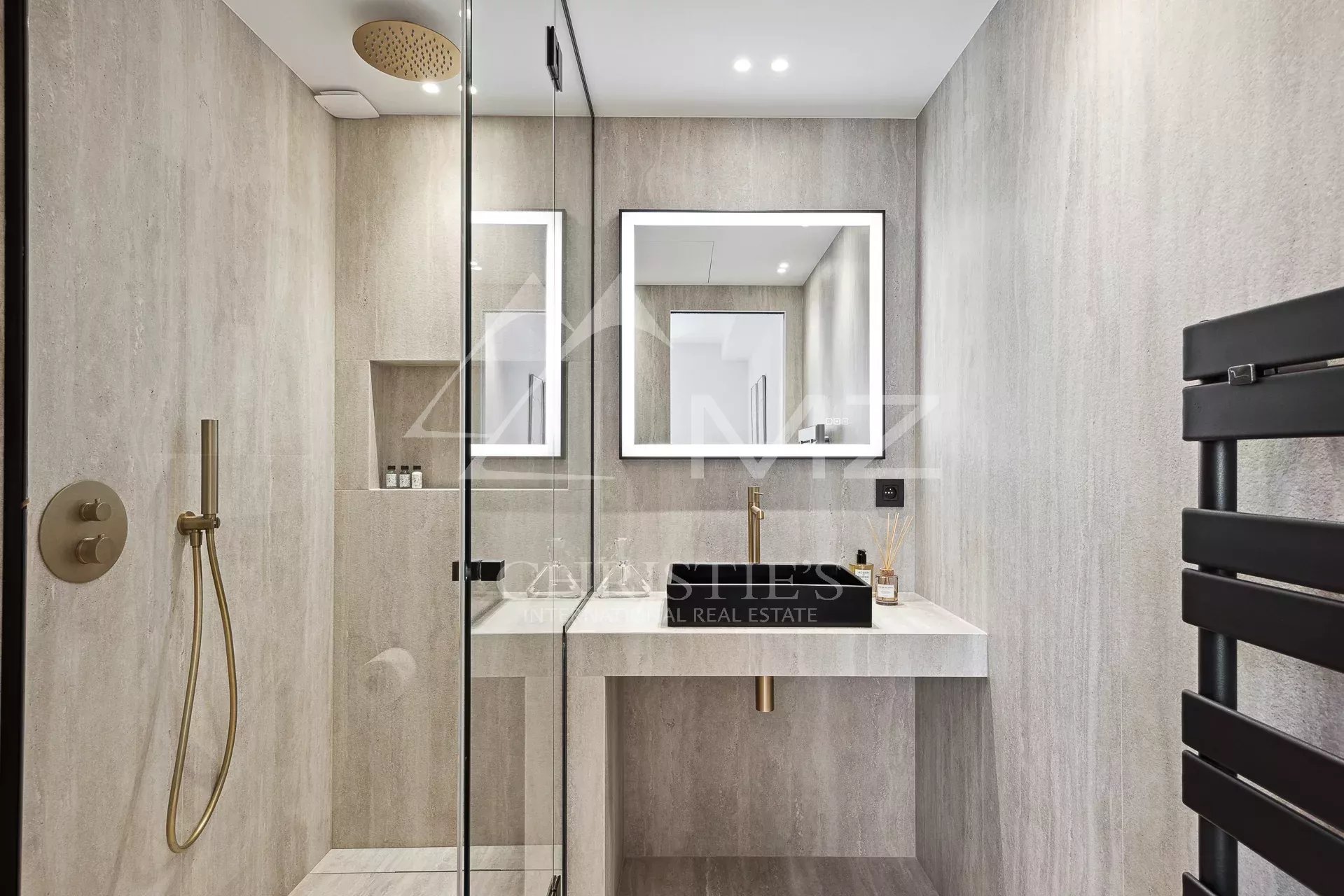 2 Bedroom Apartment/Flat's Image 9
