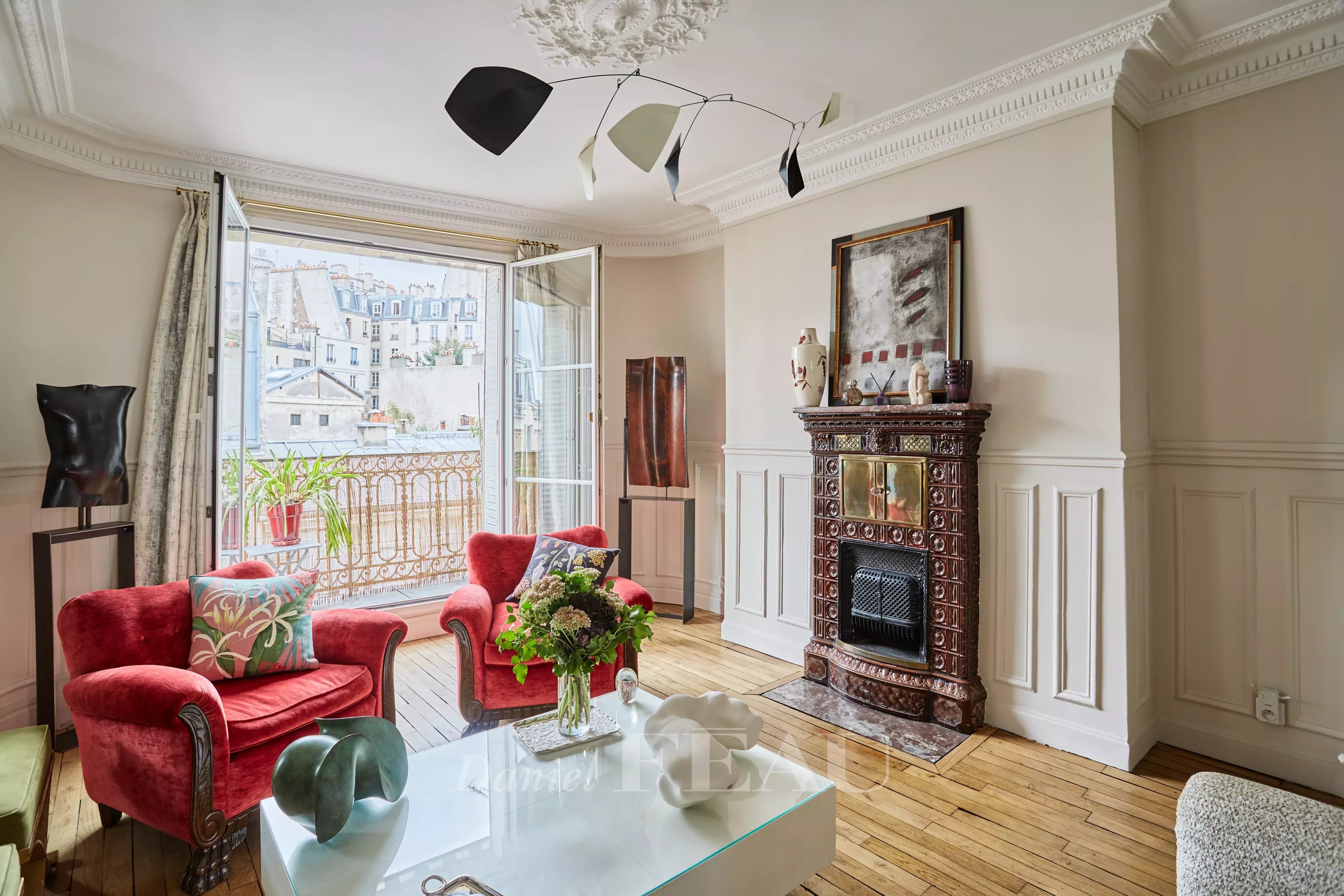 Salon avec balcon