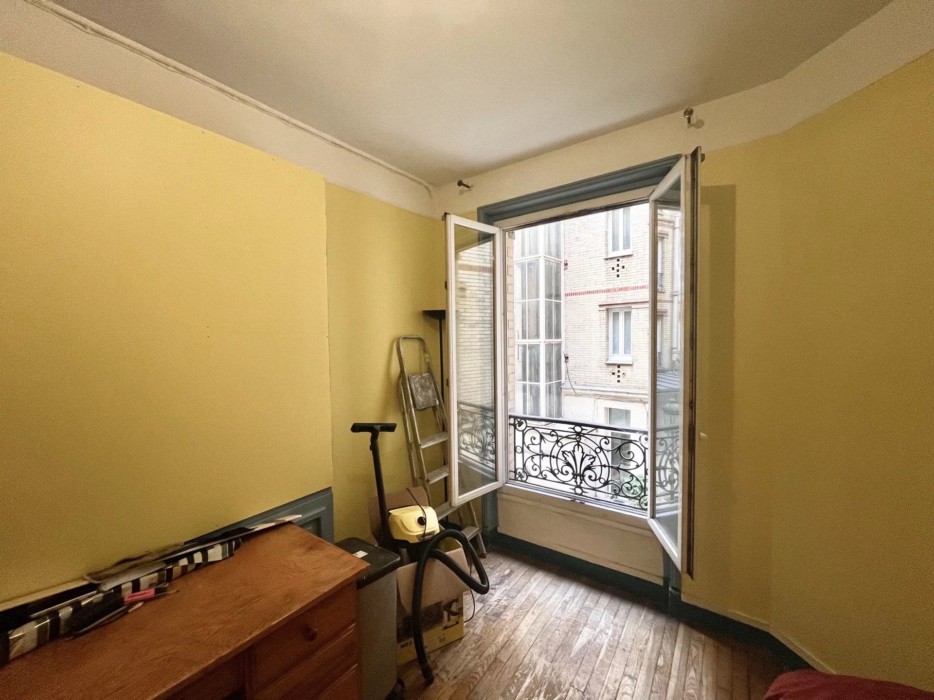 75013 PARIS - APPARTEMENT 3 PIÈCES - Image Array