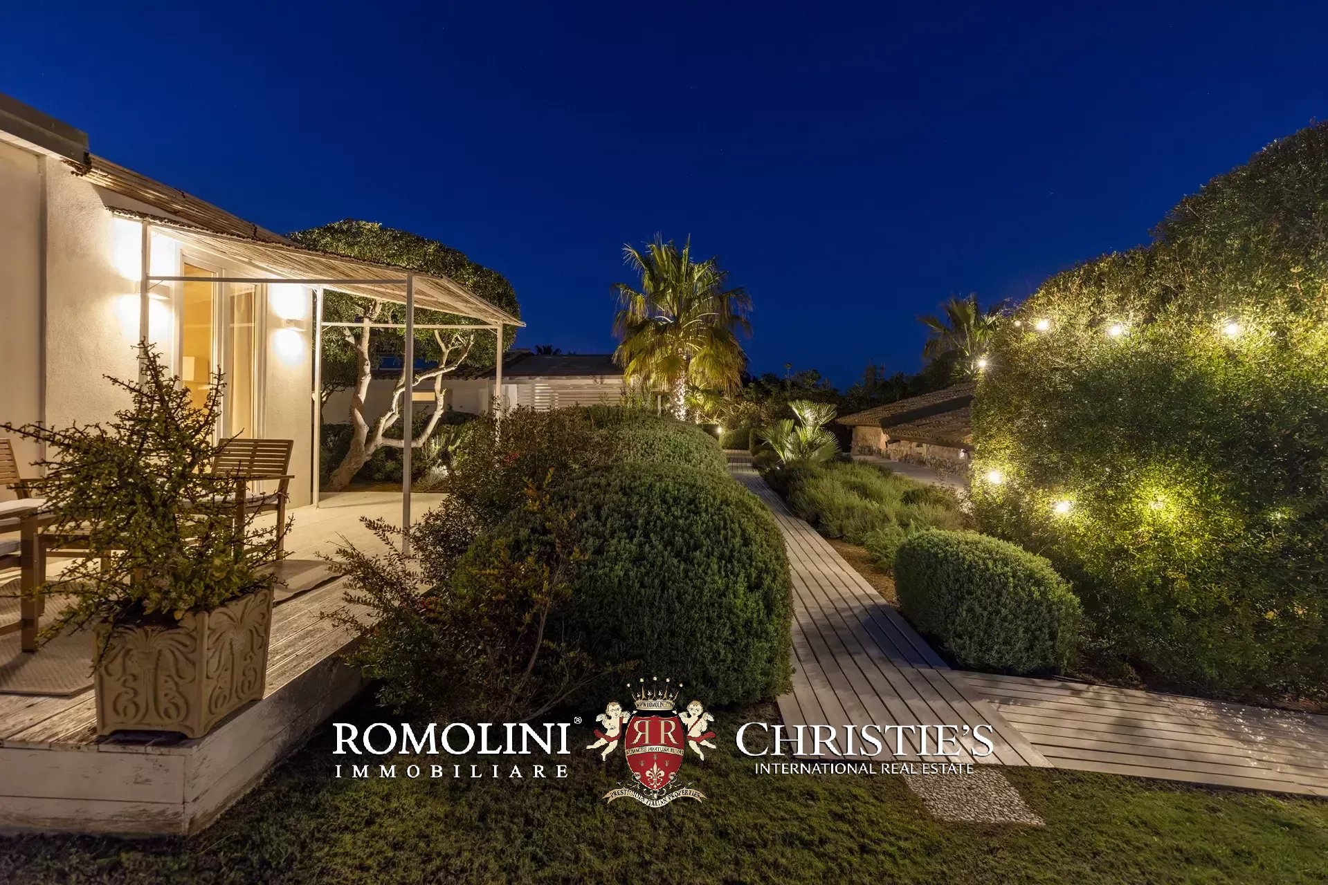 4 Bedroom Villa/Townhouse's Image 28