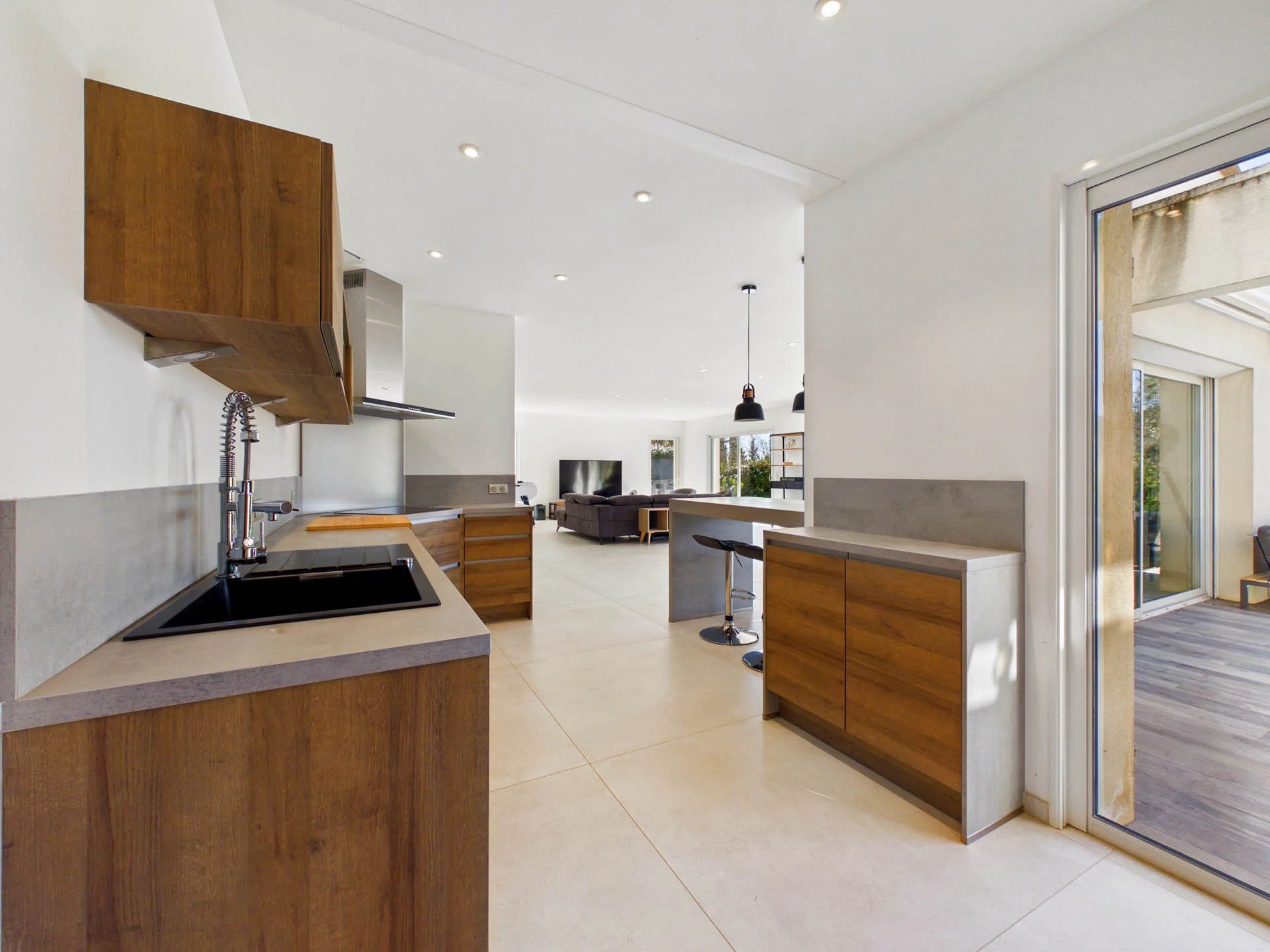 Modern villa with swimming pool - Seillans