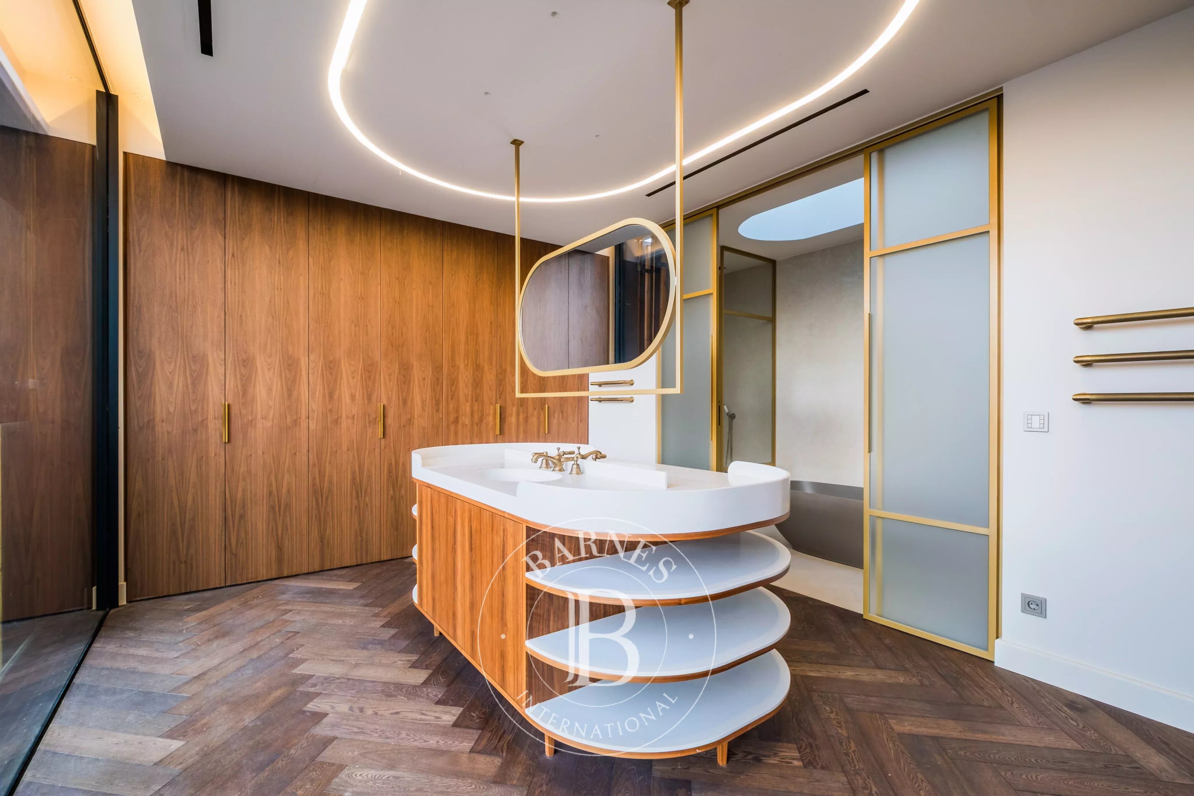 Contemporary villa in Cascais