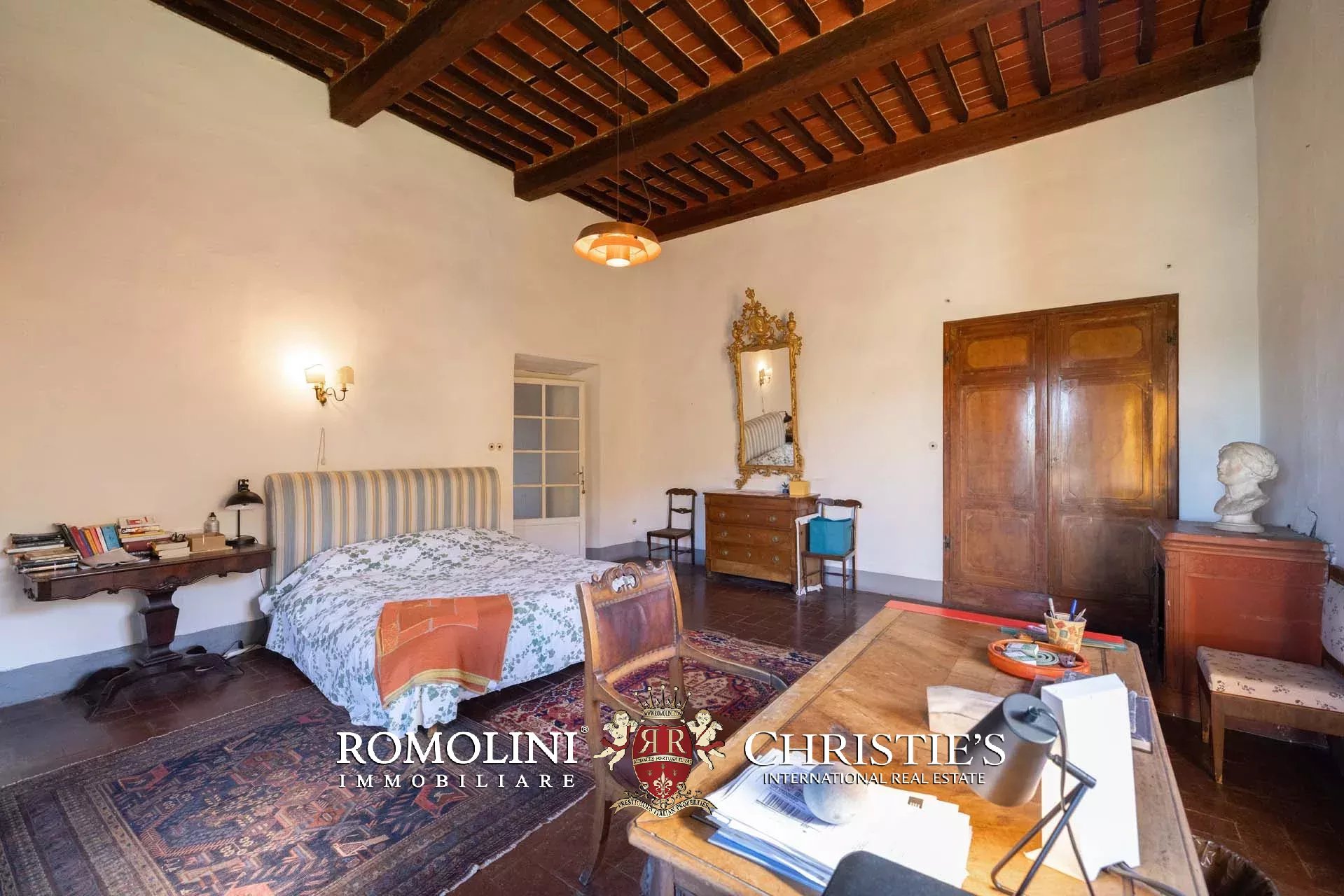 14 Bedroom Villa/Townhouse's Image 59