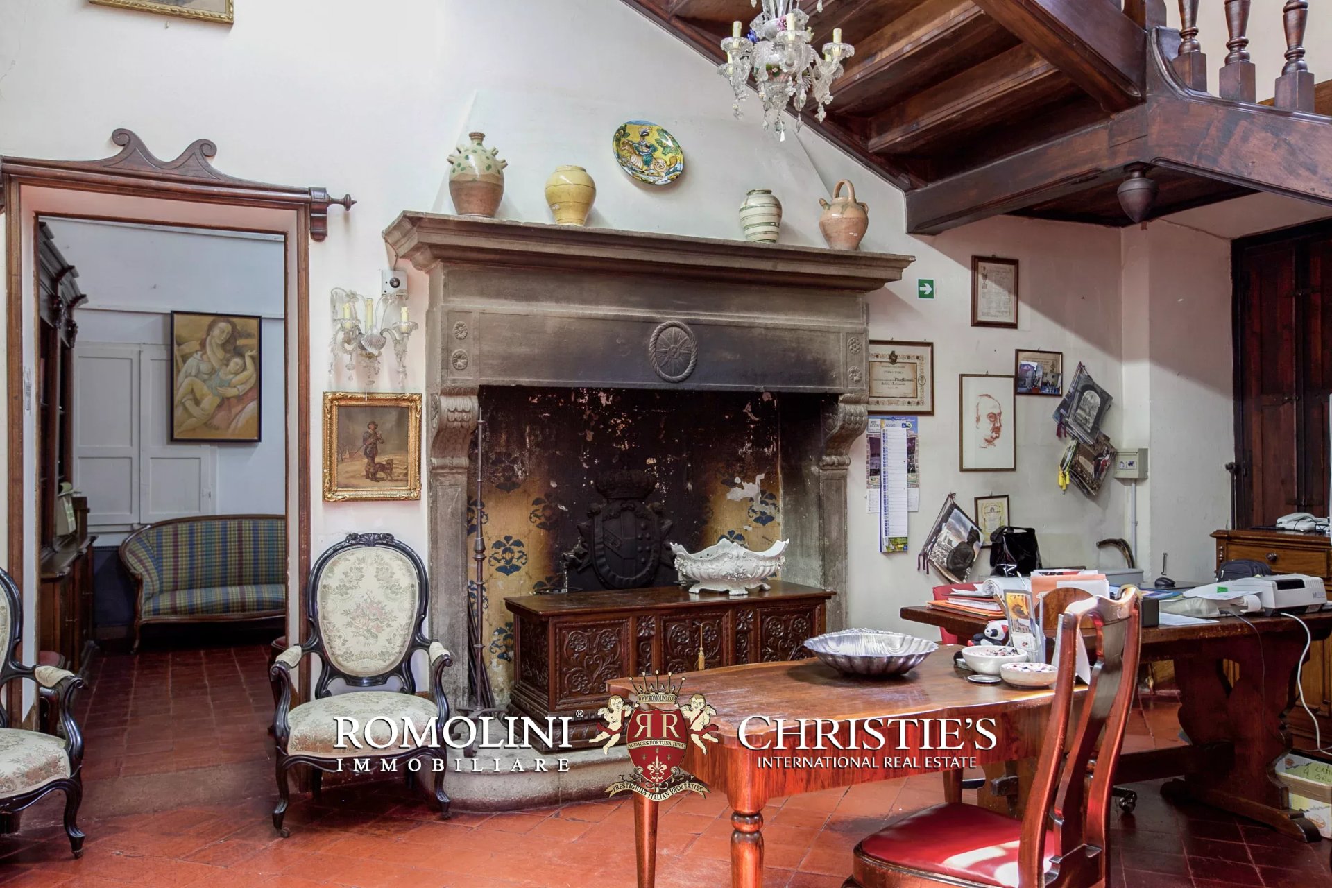 6 Bedroom Villa/Townhouse's Image 15