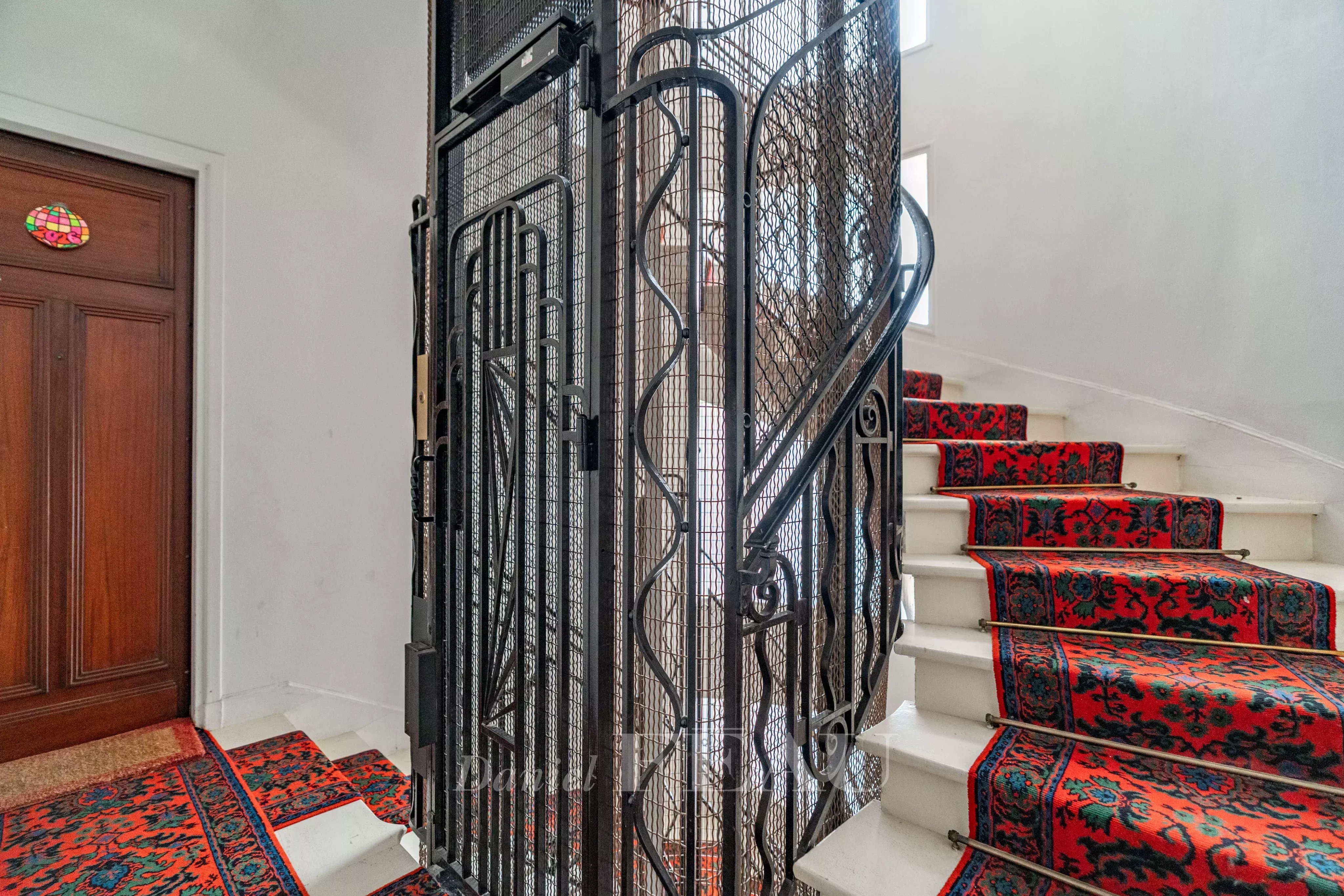 Sale Apartment Paris 16th