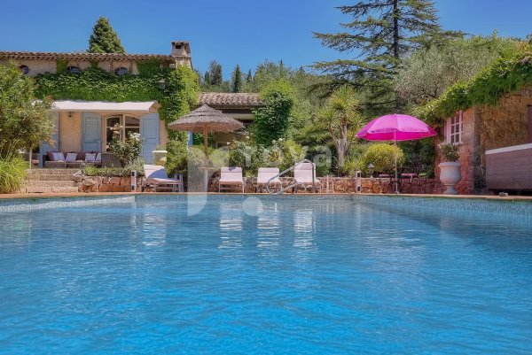 Luxury Family Villa in Châteauneuf-de-Grasse | Provençal Estate — photo 2