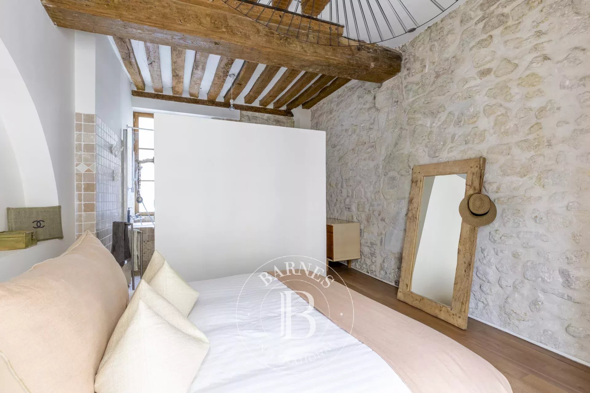 Daire Paris 3ème - picture 8