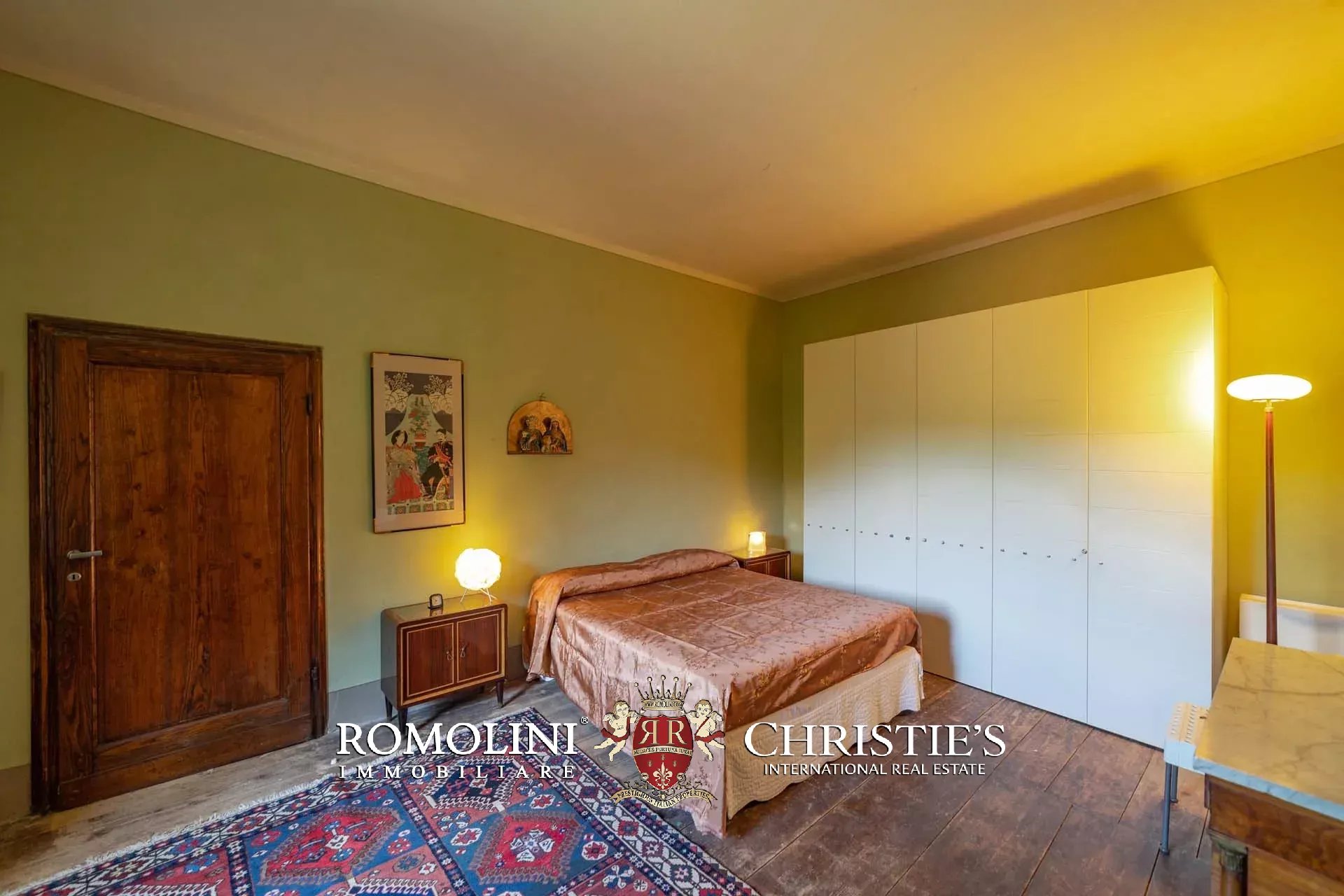 11 Bedroom Villa/Townhouse's Image 87