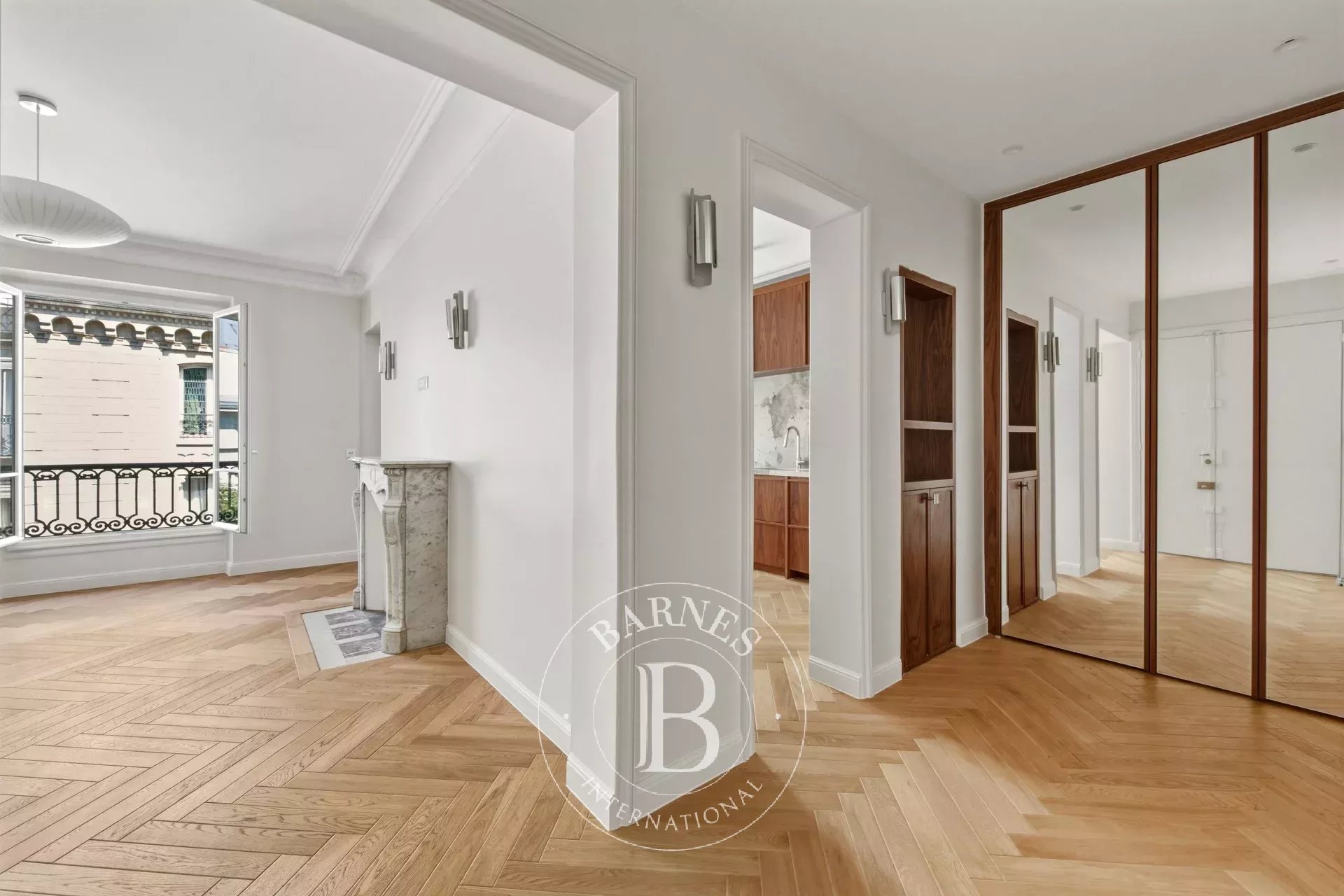 Paris  - Apartment 3 Bedrooms - picture 4