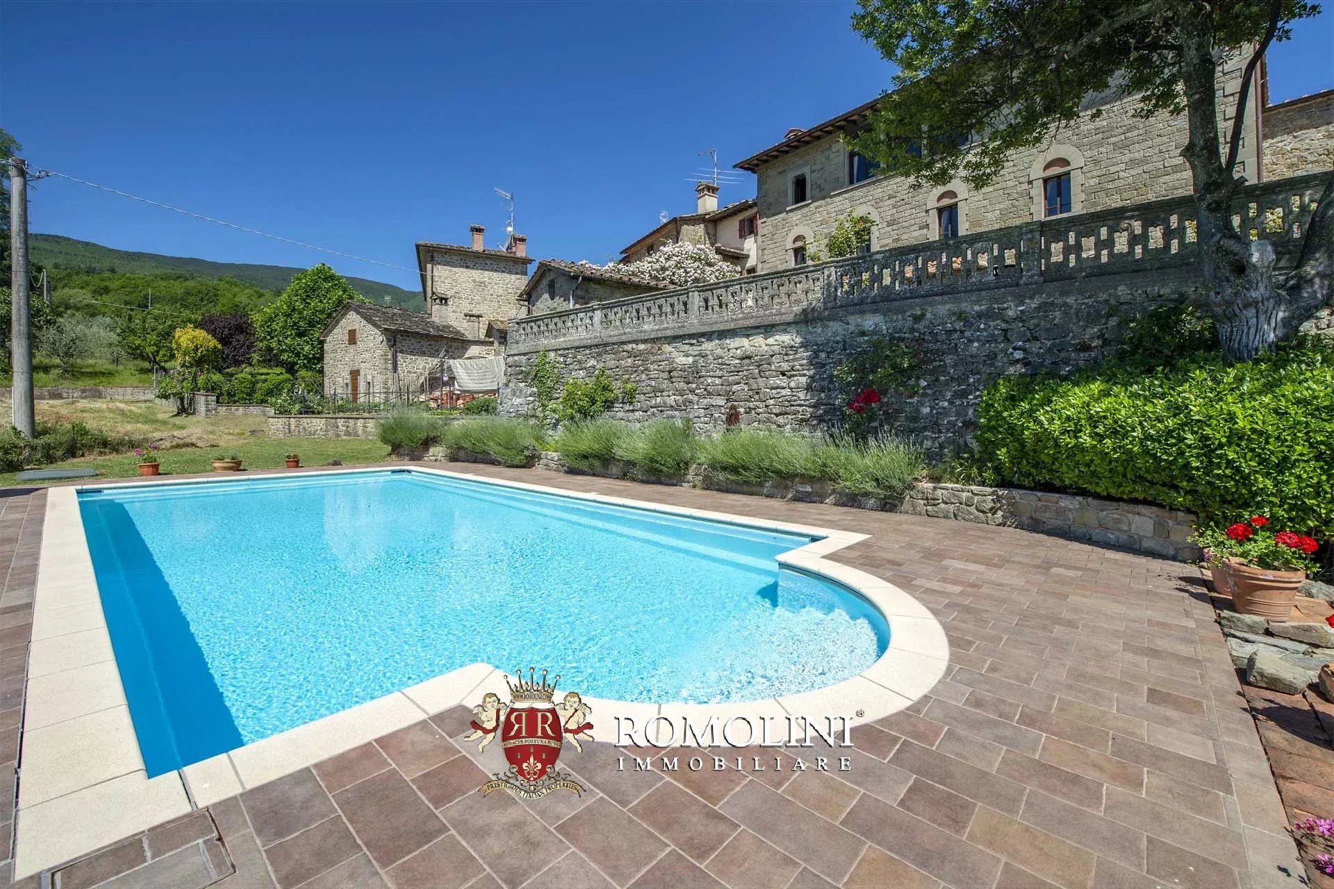 10 Bedroom Villa/Townhouse's Image 8
