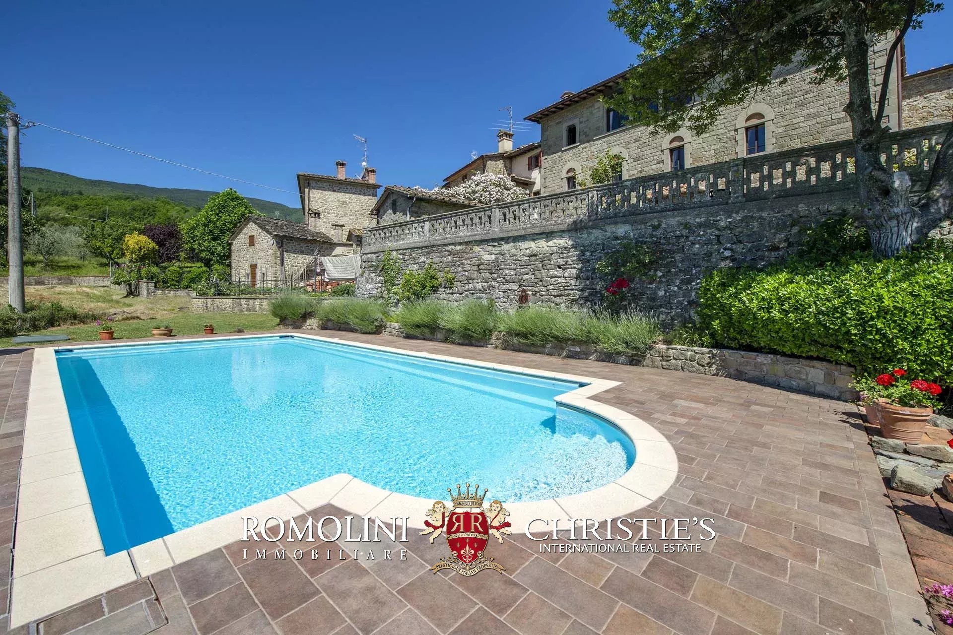 10 Bedroom Villa/Townhouse's Image 8