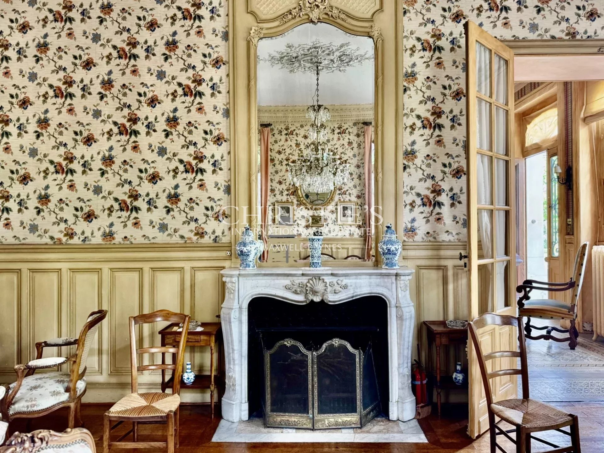 18 Bedroom Chateau's Image 3