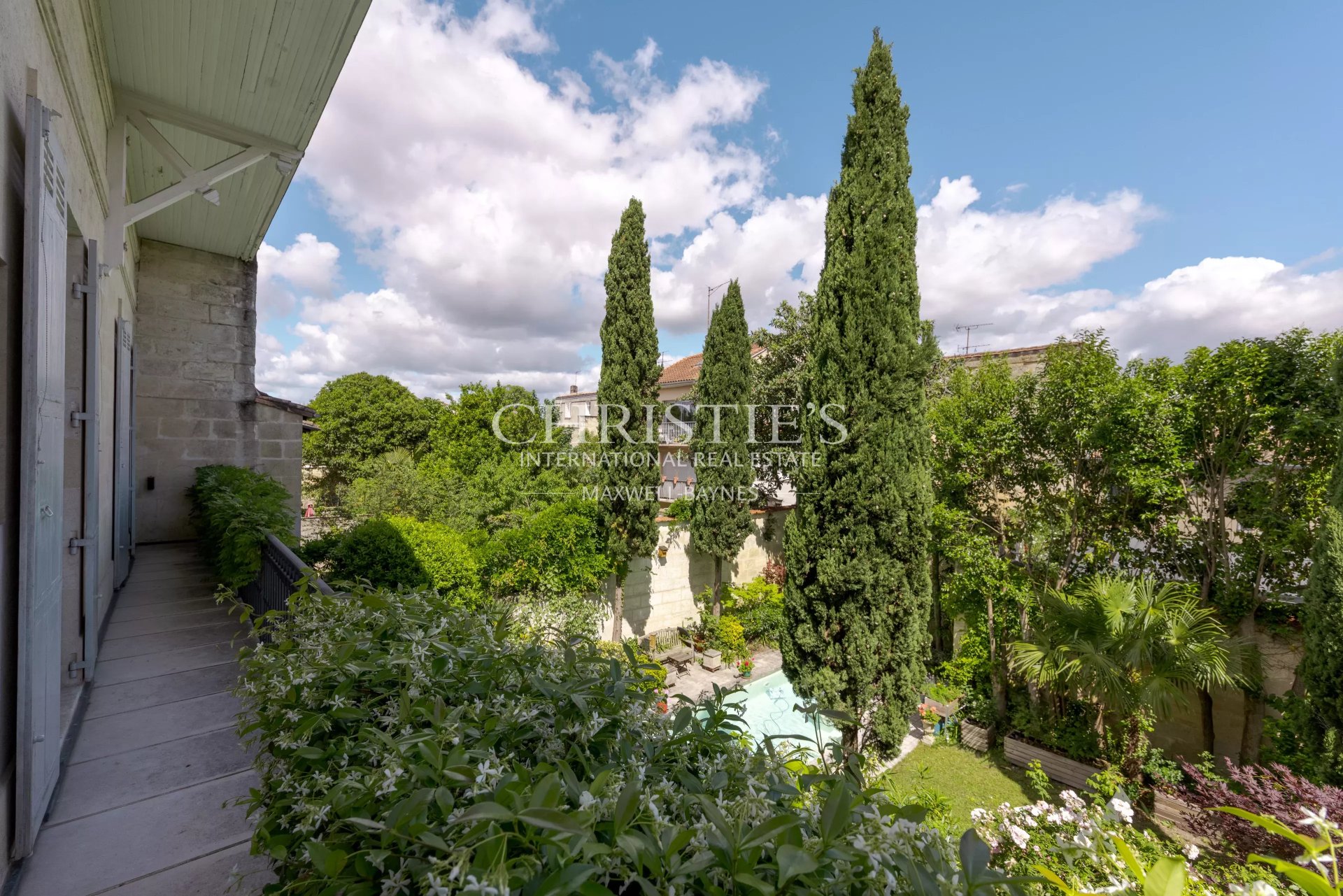 7 Bedroom Villa/Townhouse's Image 12