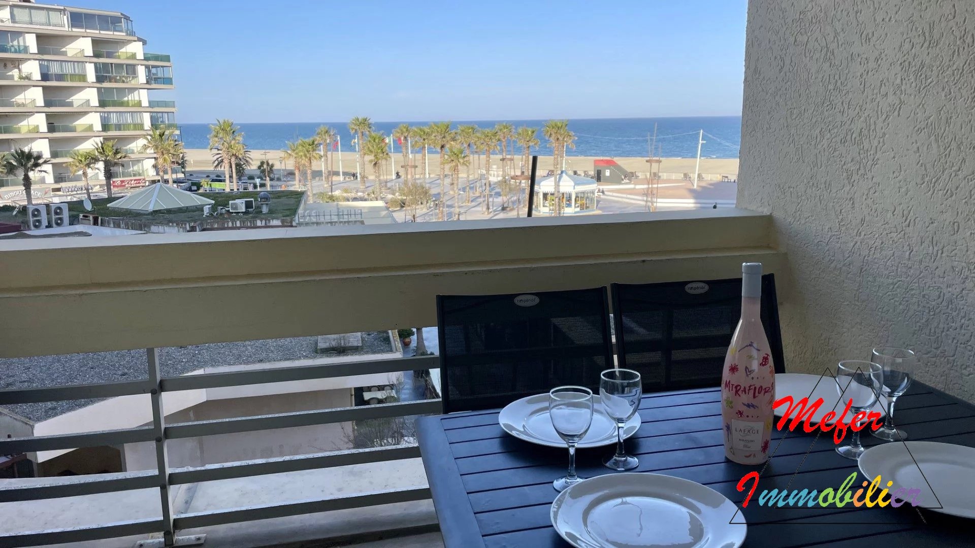 LOCATION VACANCES - Appartement 5 couchages avec parking VUE MER
