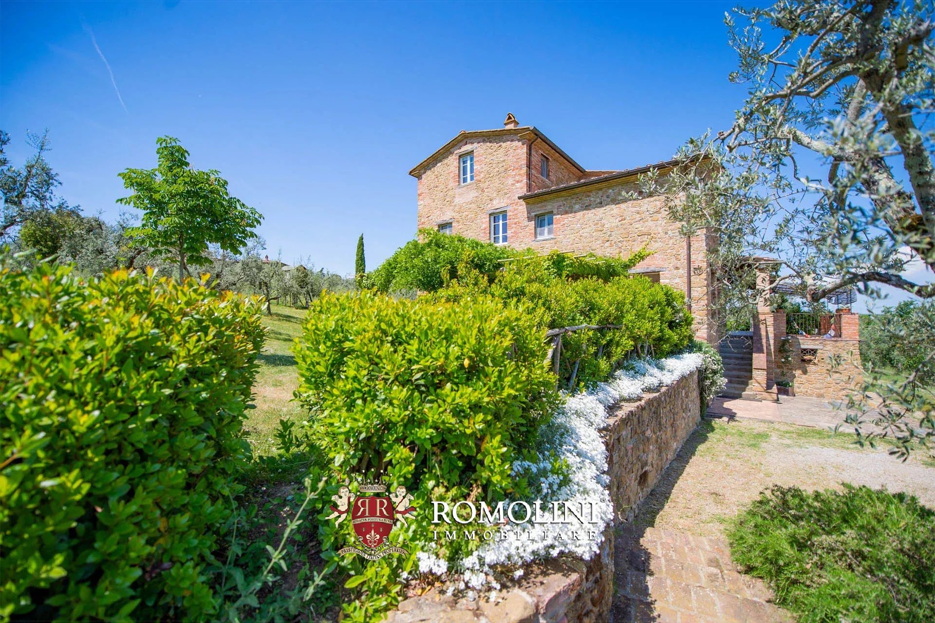 3 Bedroom Villa/Townhouse's Image 23