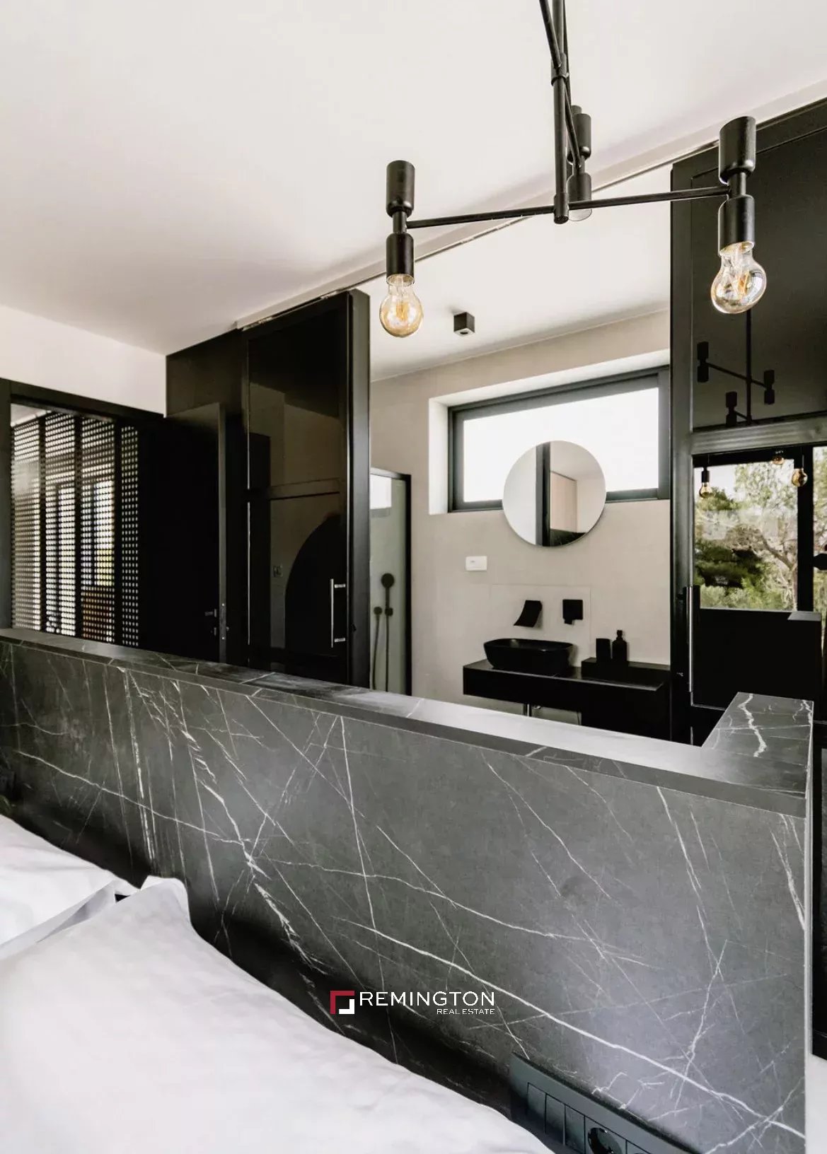 4 Bedroom Villa/Townhouse's Image 51