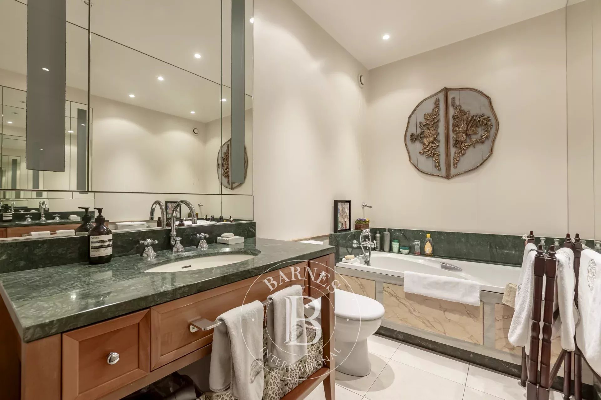 Daire Paris 8ème - picture 24